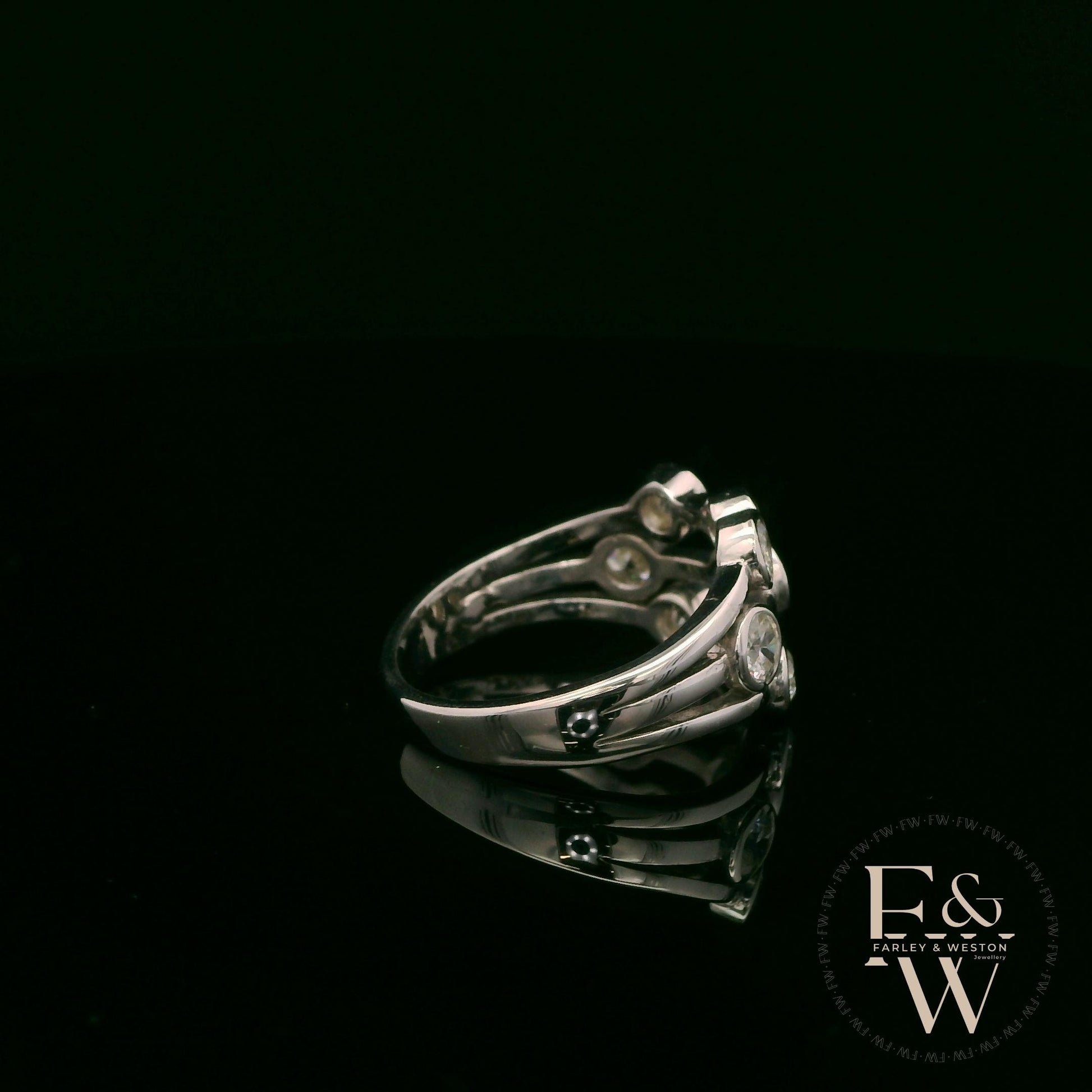 Diamond Unique 9ct White Gold Raindance Ring