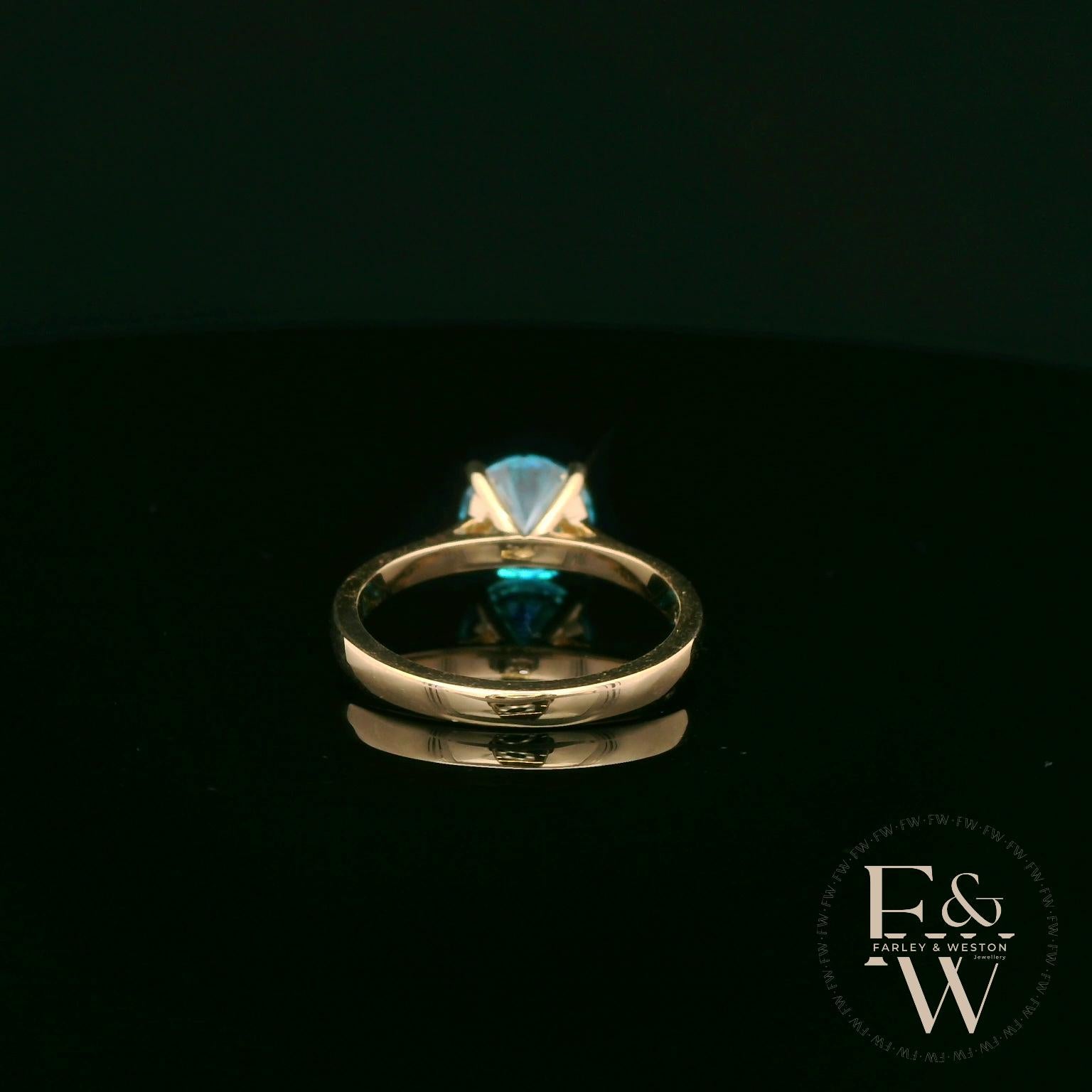 9ct Yellow Gold 2ct Blue Topaz Single Stone Ring
