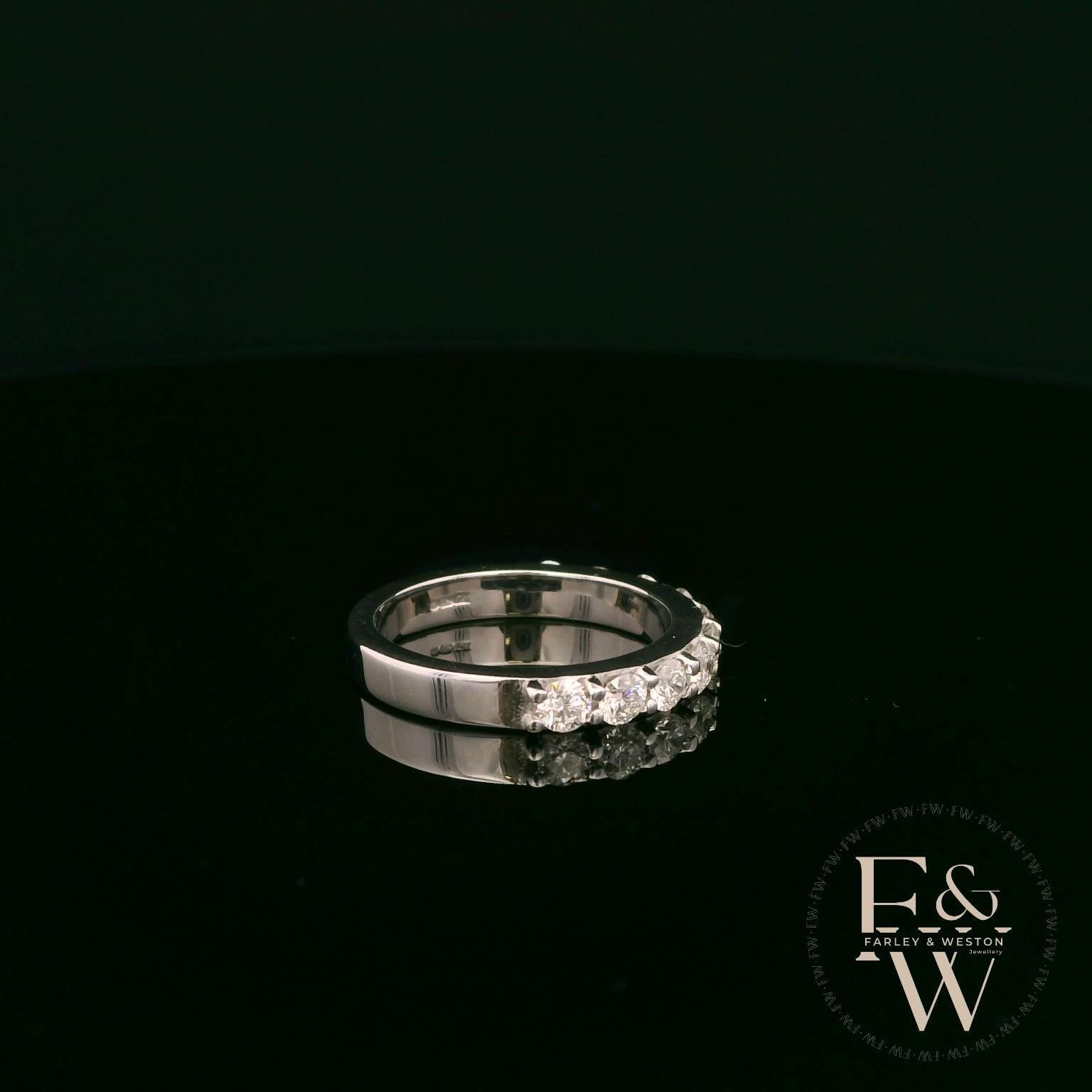 18ct White Gold Round-Cut Diamond Ring
