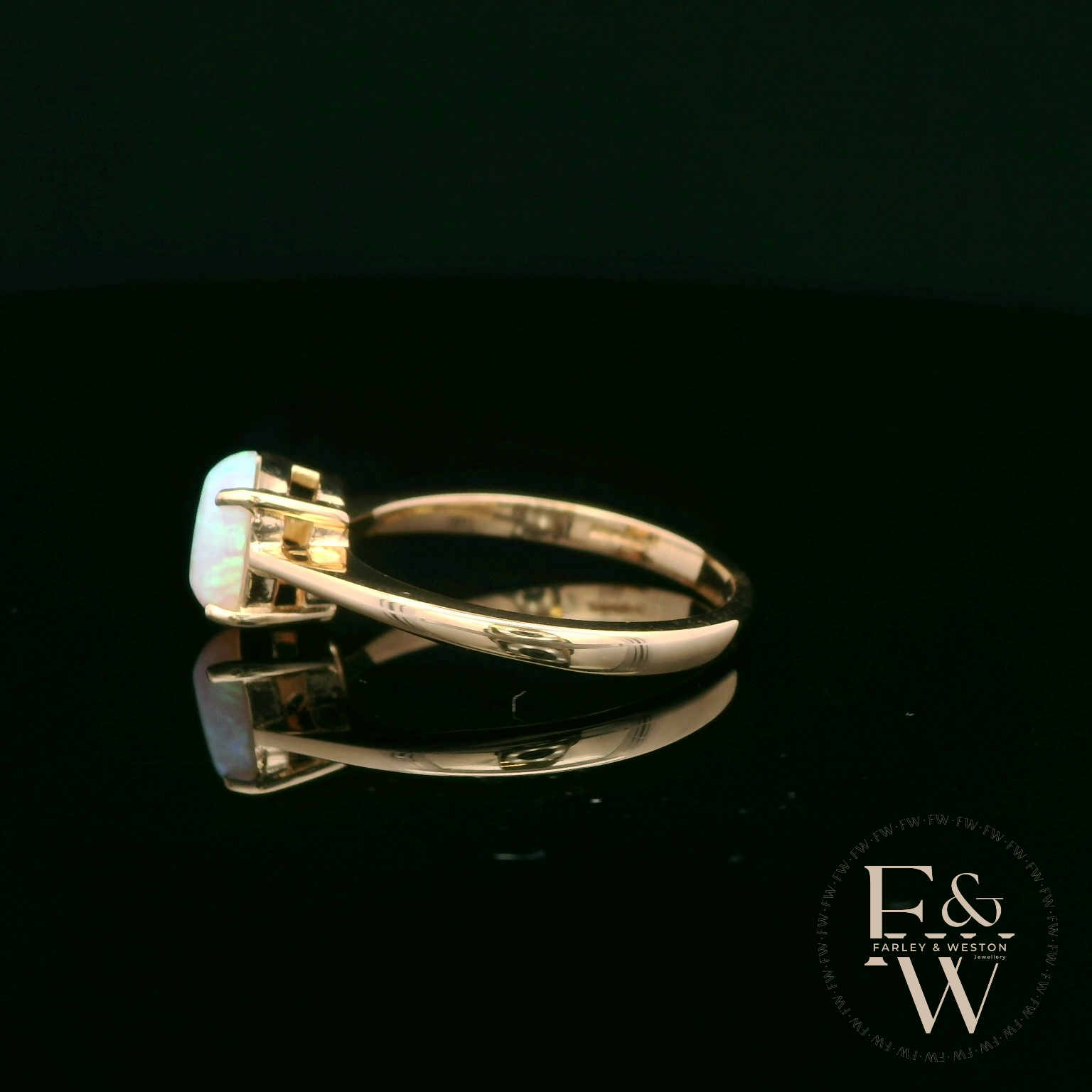 9ct Yellow Gold Cultured Opal Single Stone Ring