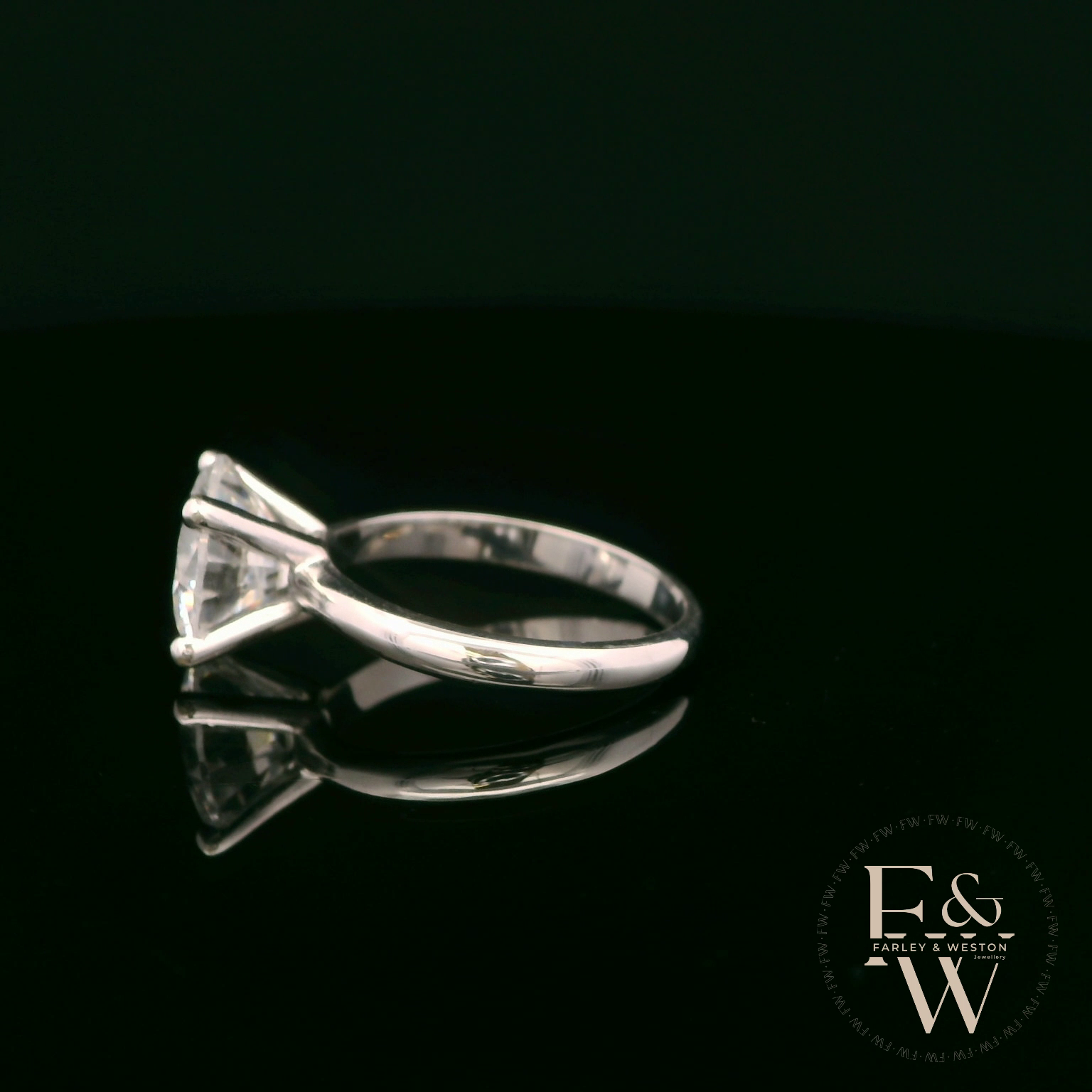 9ct White Gold Large Single Stone White Moissanite Ring