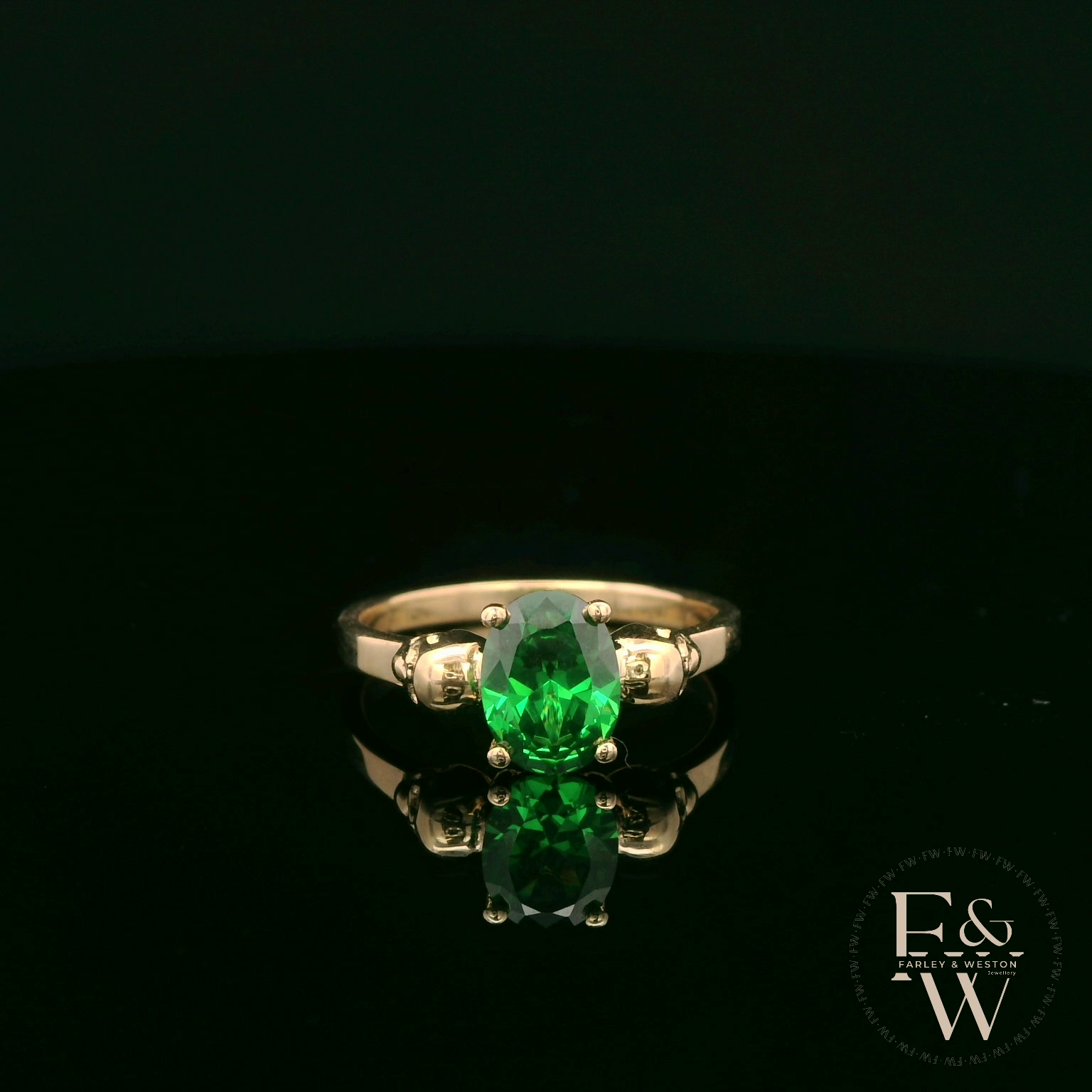 9ct Yellow Gold Skull Shoulder Emerald CZ Solitaire Ring