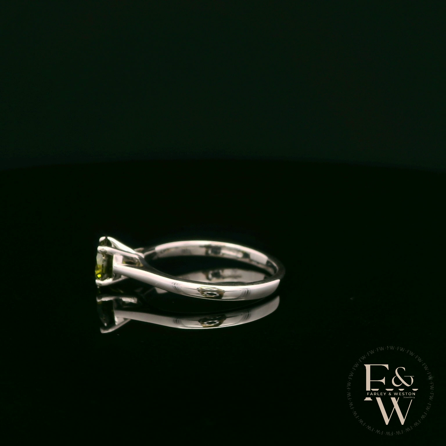 9ct White Gold Peridot CZ Solitaire Ring