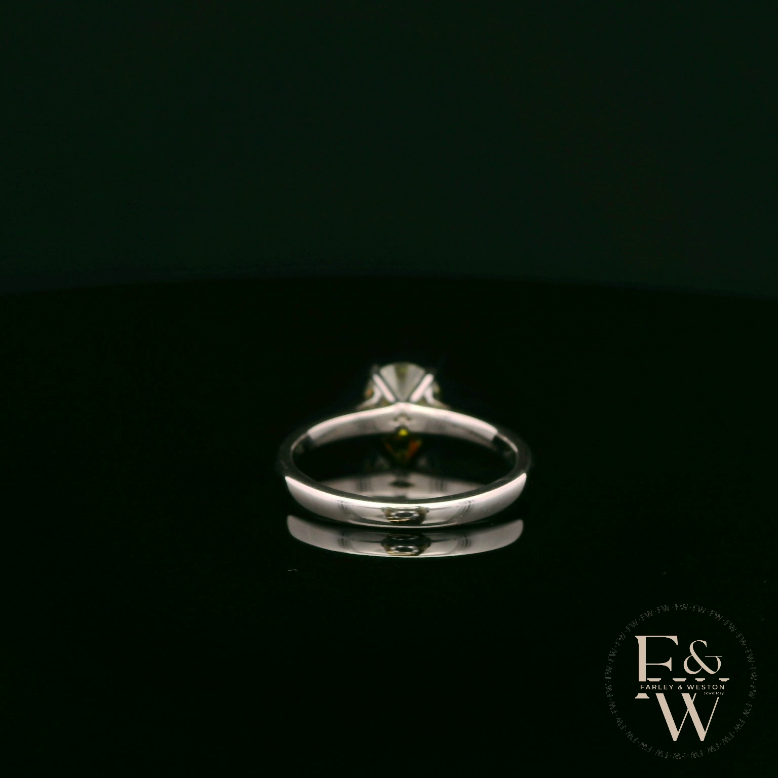 9ct White Gold Peridot CZ Solitaire Ring