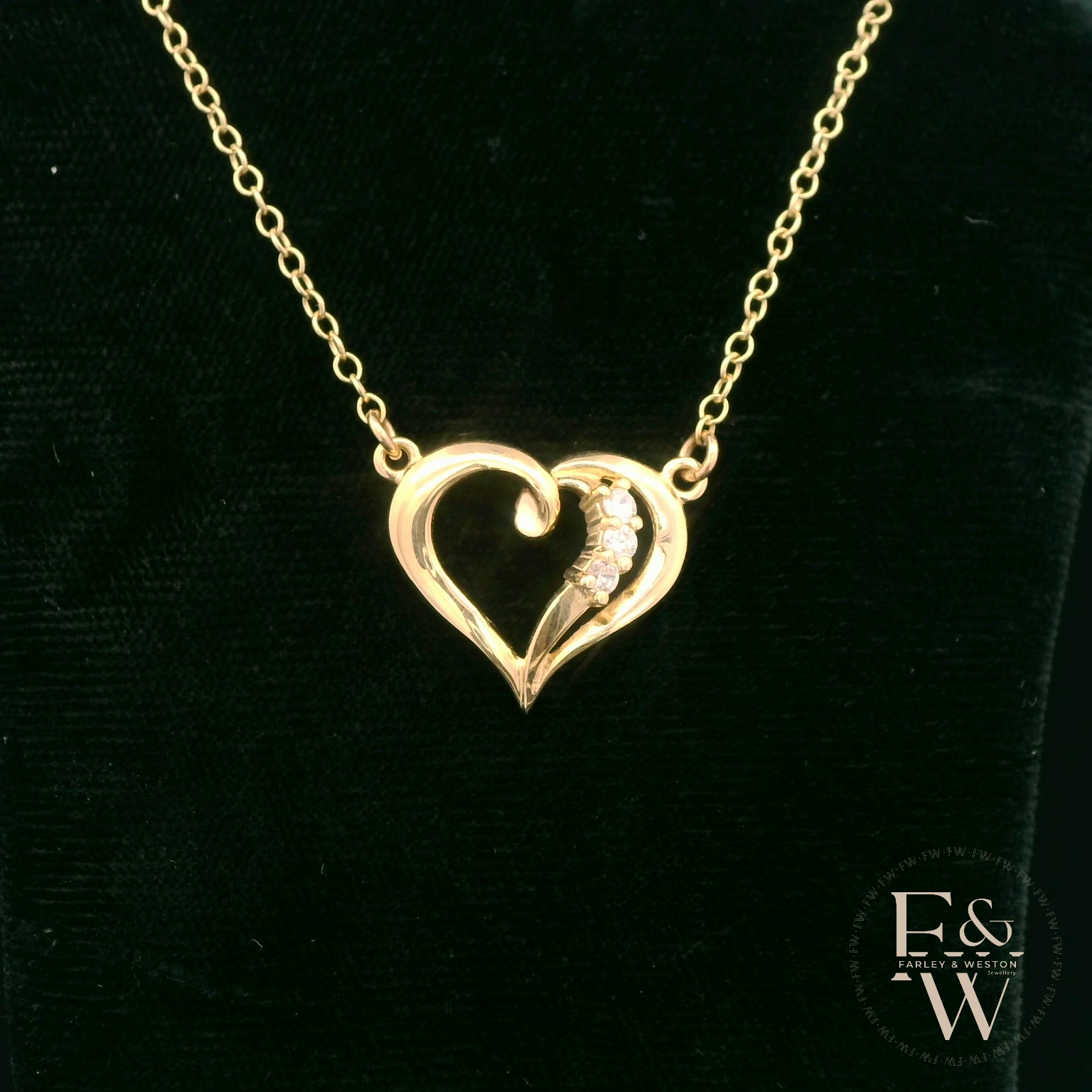 9ct Yellow Gold White Moissanite Heart Necklace
