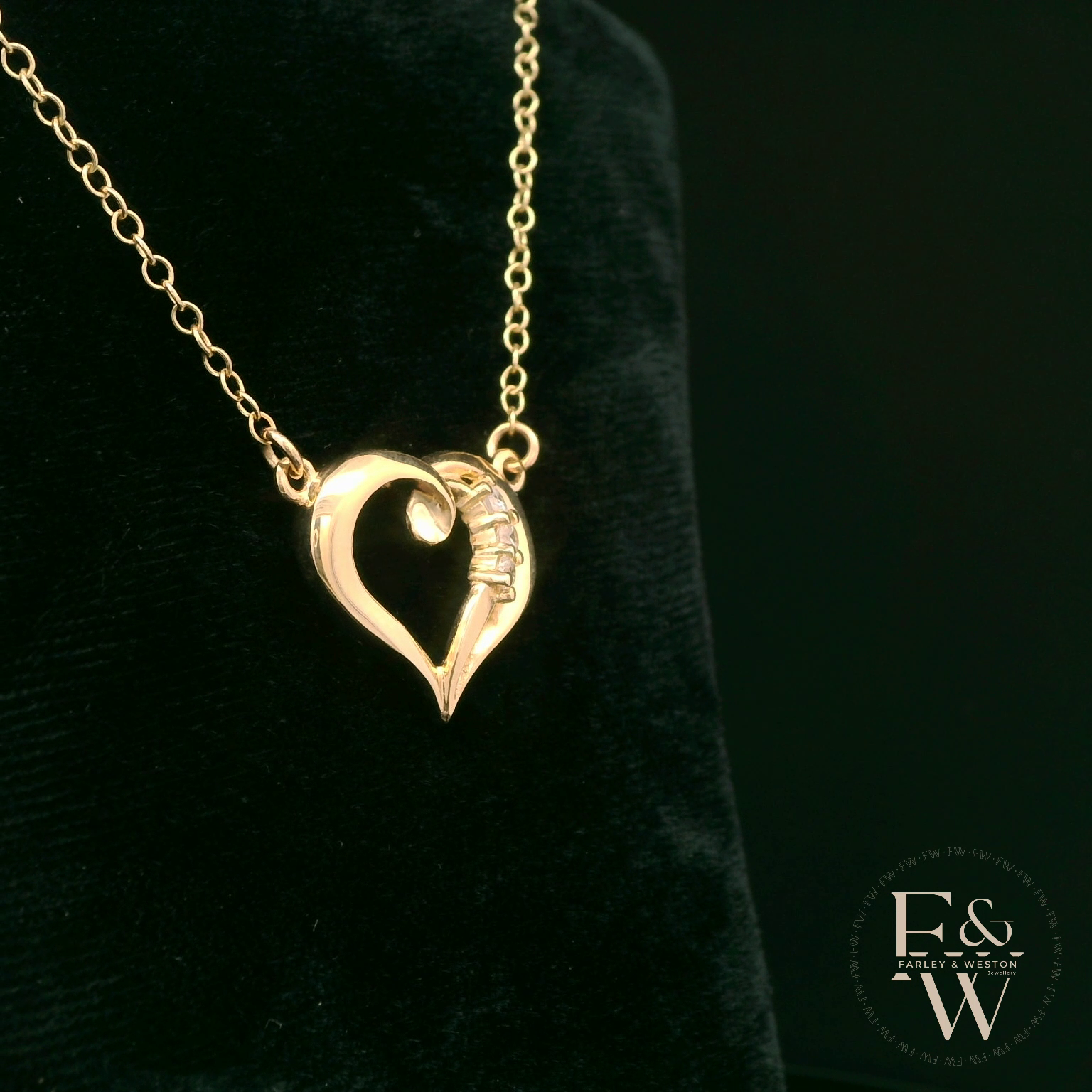 9ct Yellow Gold White Moissanite Heart Necklace