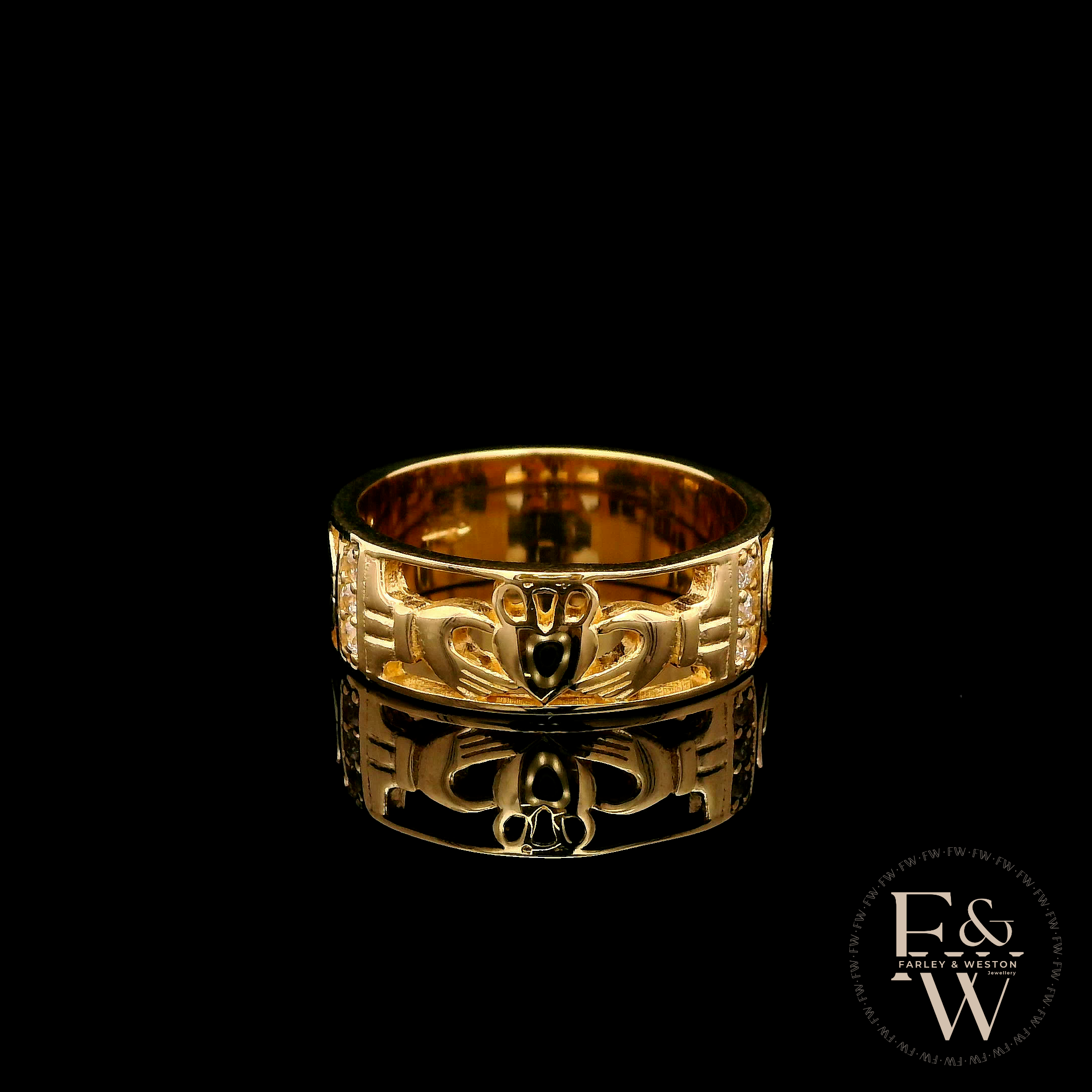 9ct Yellow Gold White Moissanite Patterned Celtic/Claddagh Band Ring