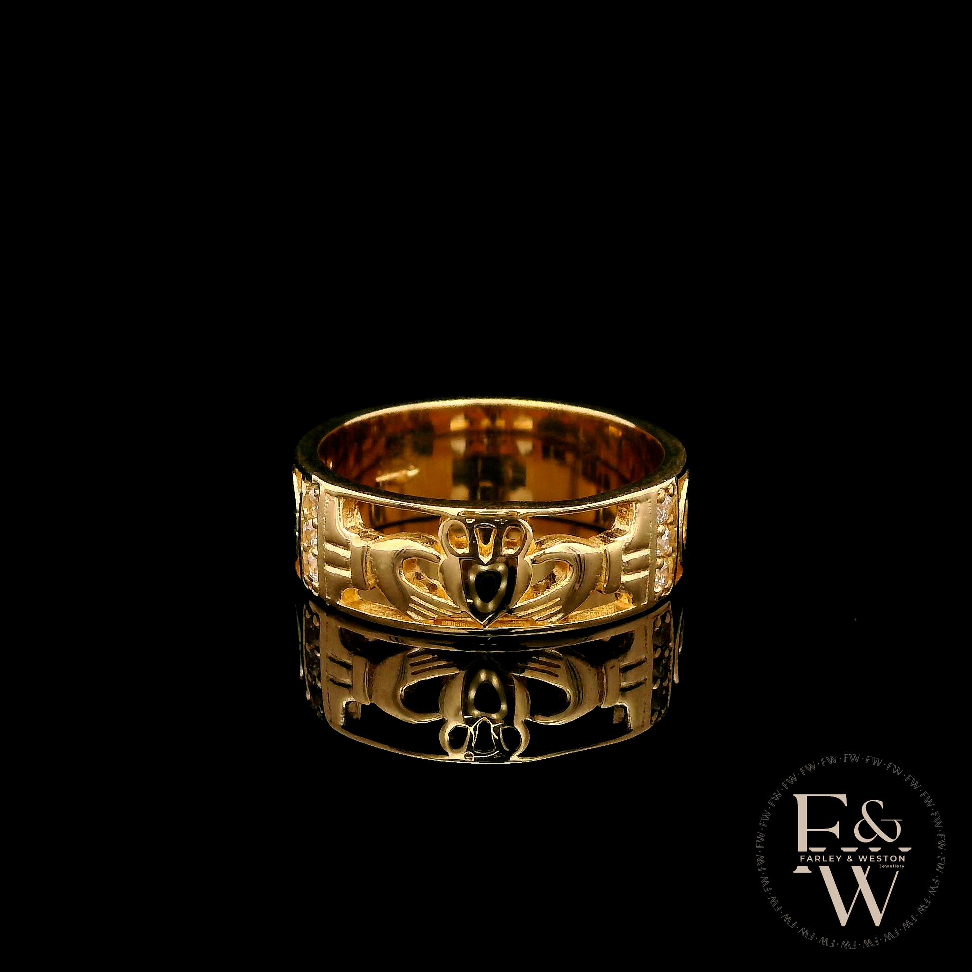 9ct Yellow Gold White Moissanite Patterned Celtic/Claddagh Band Ring