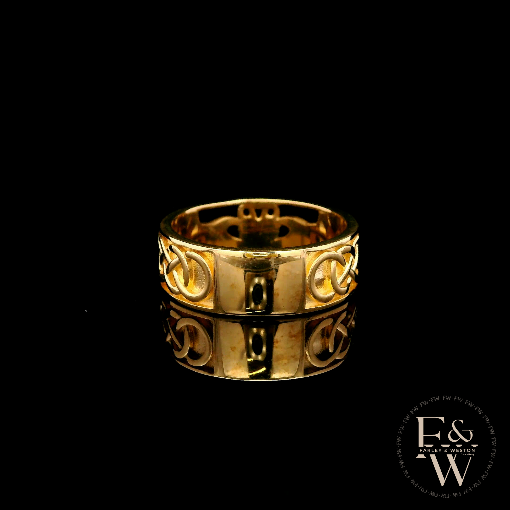 9ct Yellow Gold White Moissanite Patterned Celtic/Claddagh Band Ring