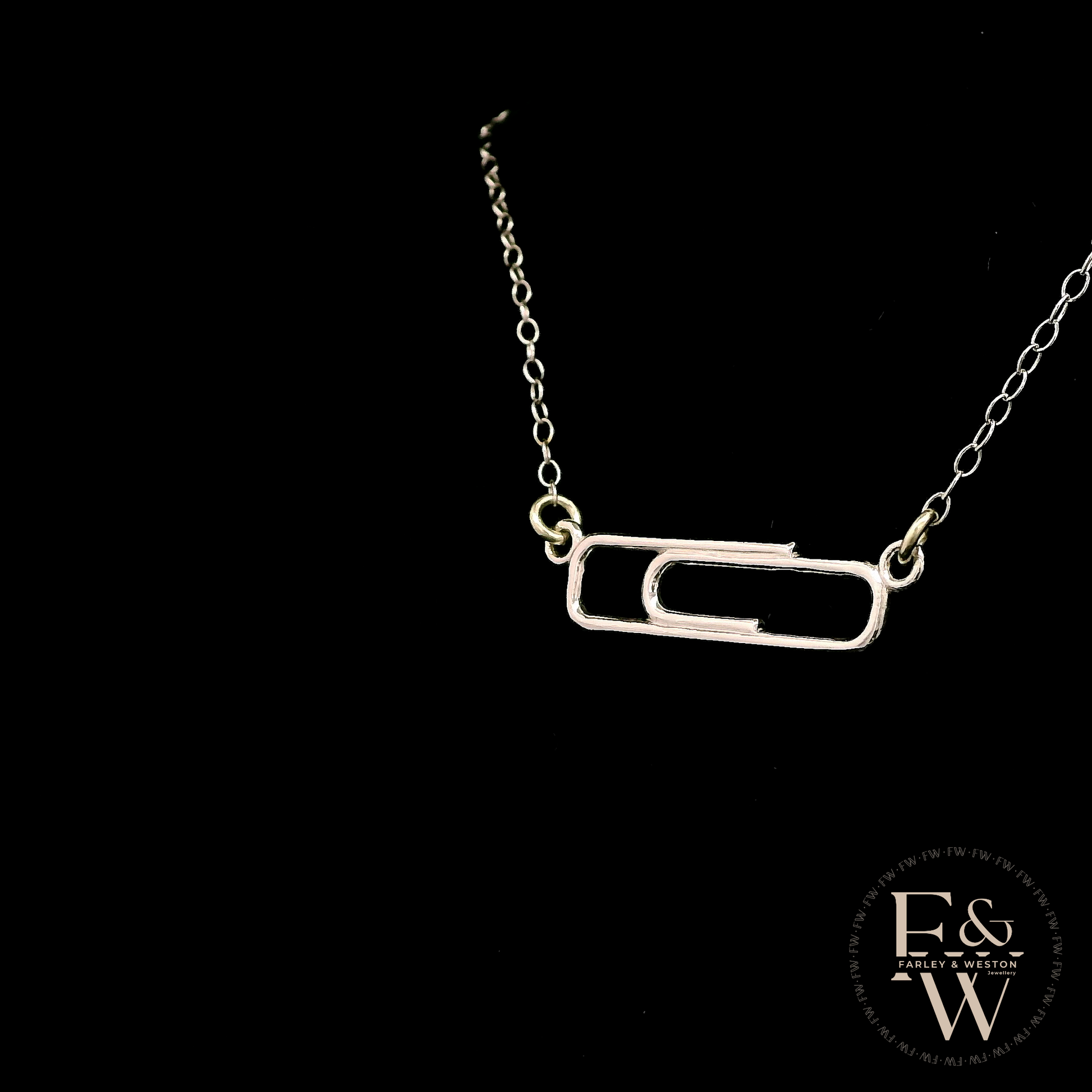 9ct White Gold Small Paperclip Necklace