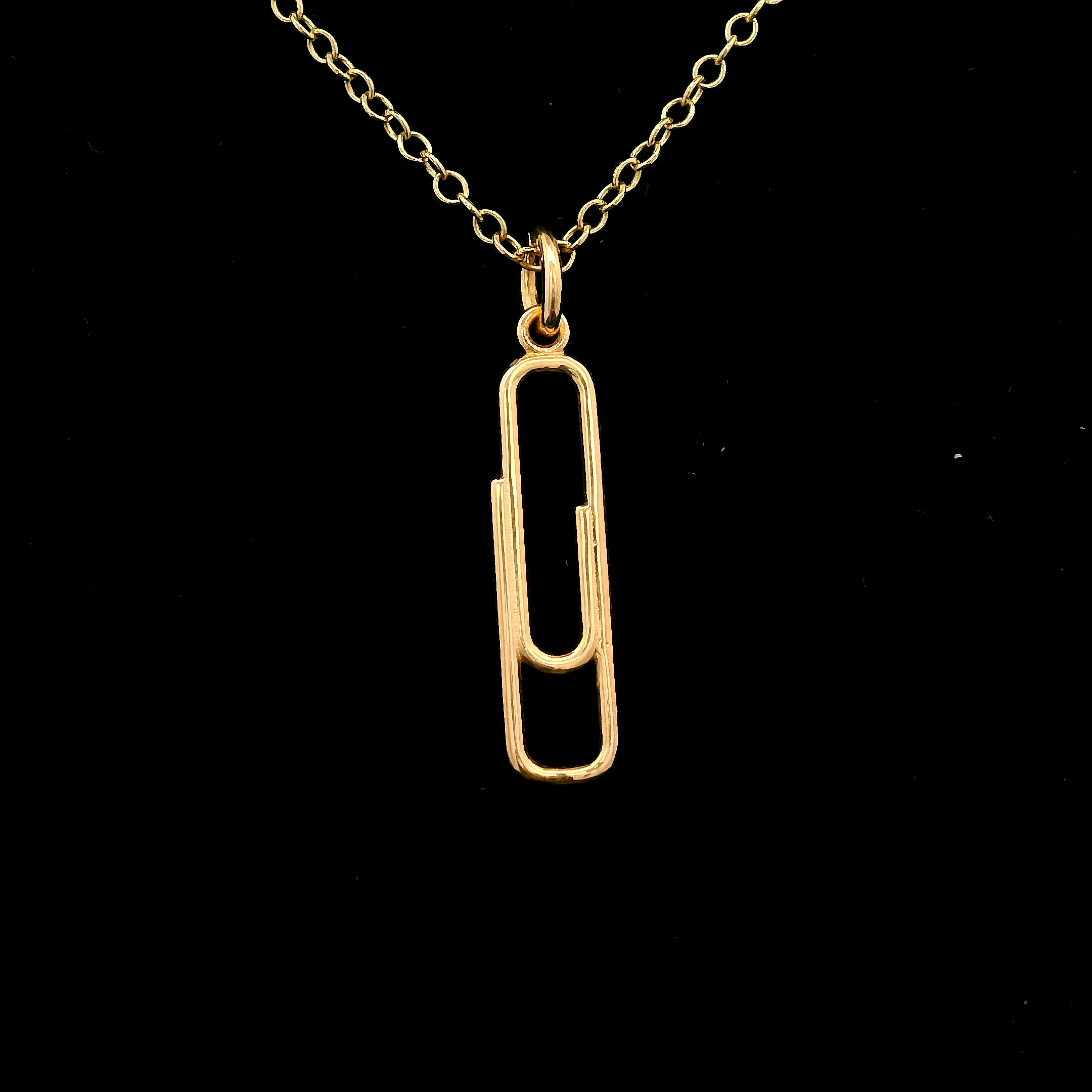 9ct Yellow Gold Small Paperclip Pendant