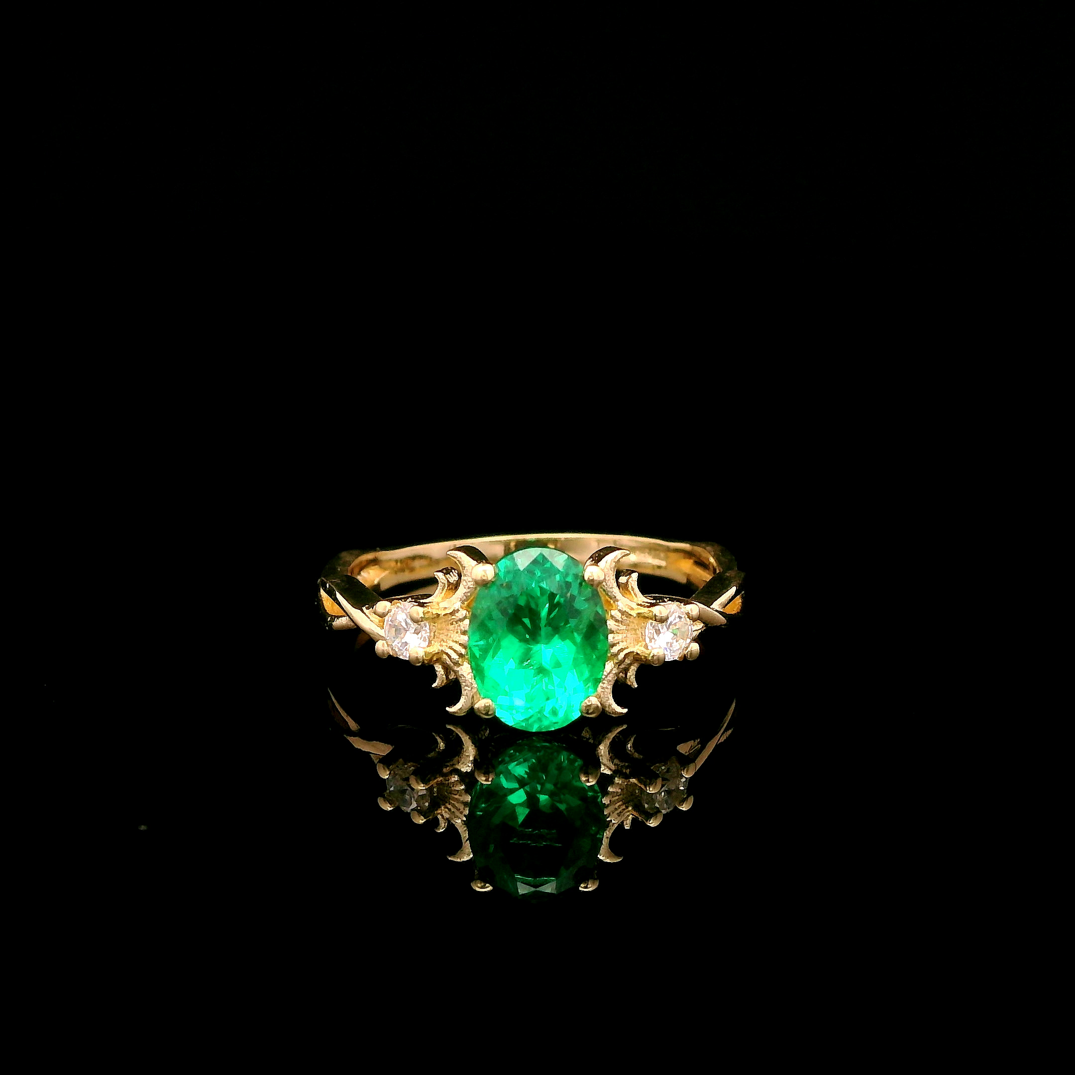 9ct Yellow Gold Patterned Twist Shank Lab-Grown Emerald Trilogy Ring