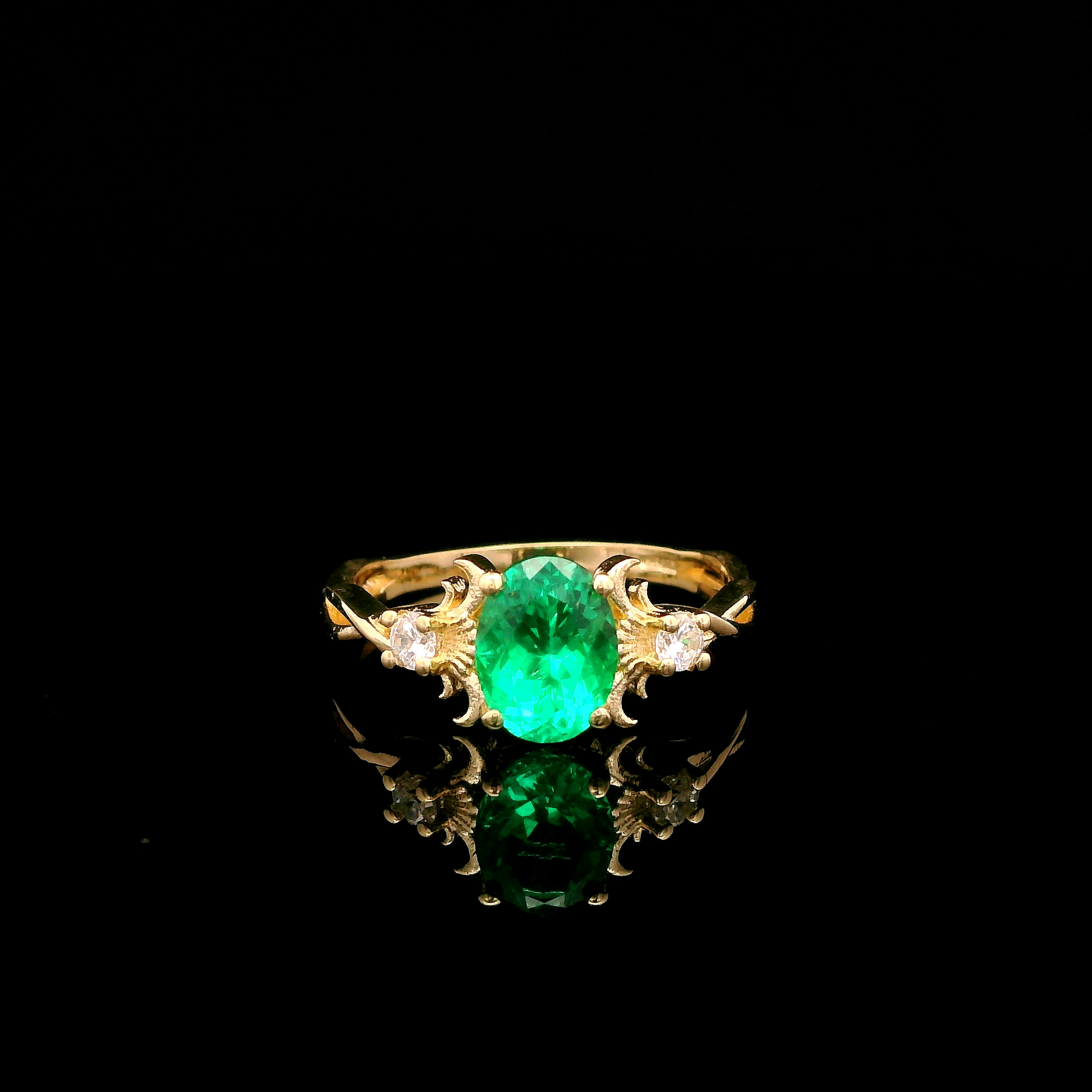 9ct Yellow Gold Patterned Twist Shank Lab-Grown Emerald Trilogy Ring