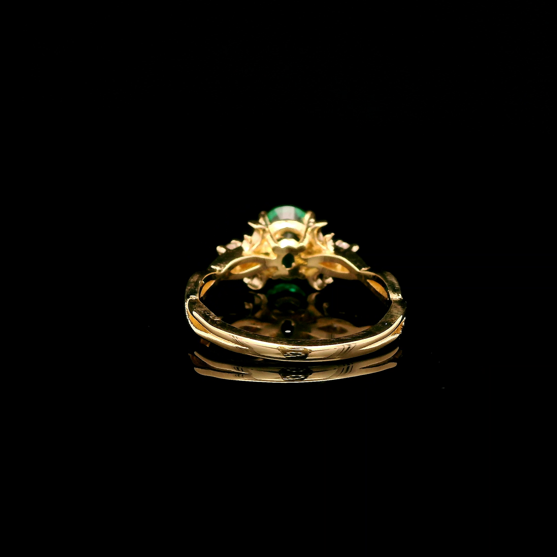 9ct Yellow Gold Patterned Twist Shank Lab-Grown Emerald Trilogy Ring