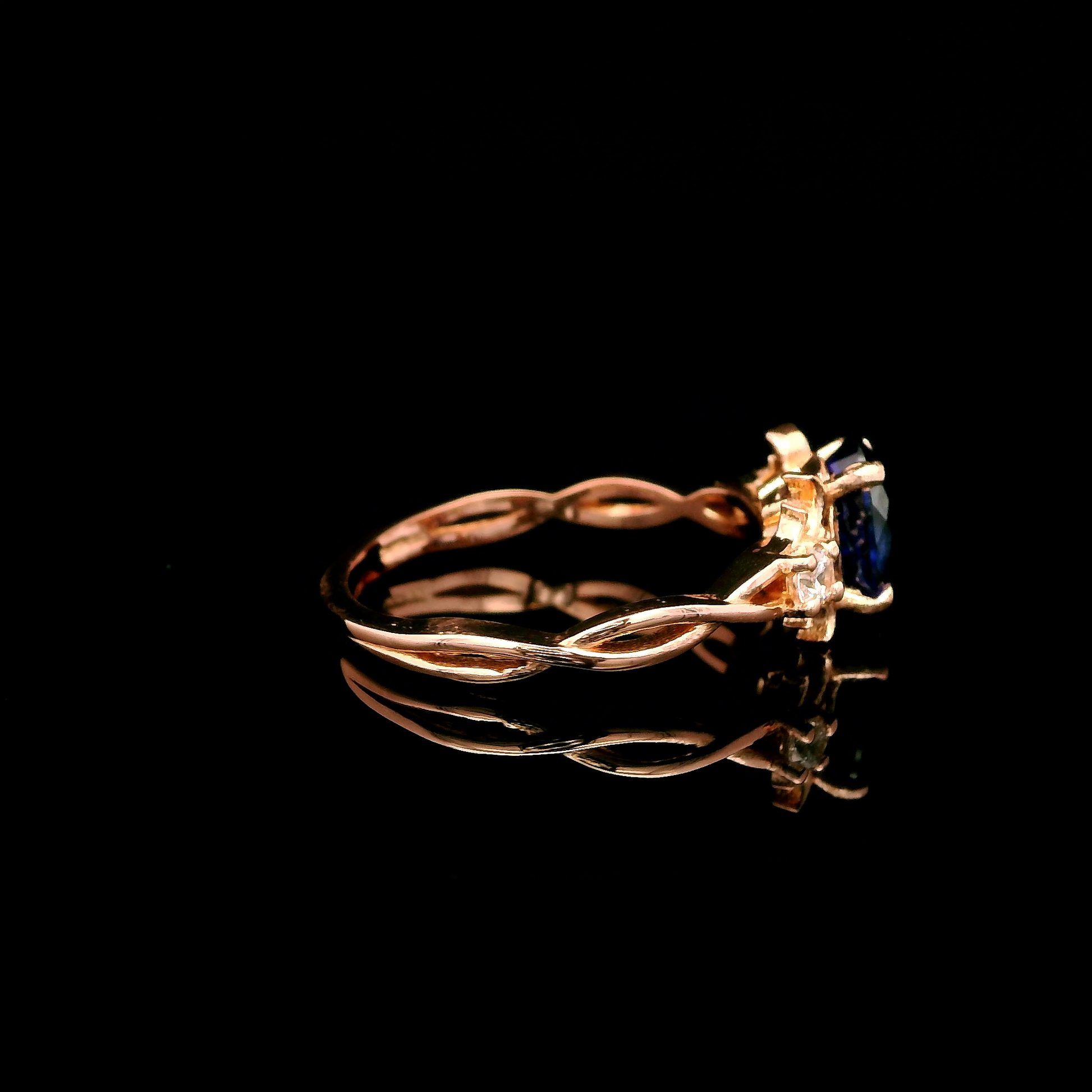 9ct Rose Gold Patterned Twist Shank Lab-Grown Sapphire Trilogy Ring