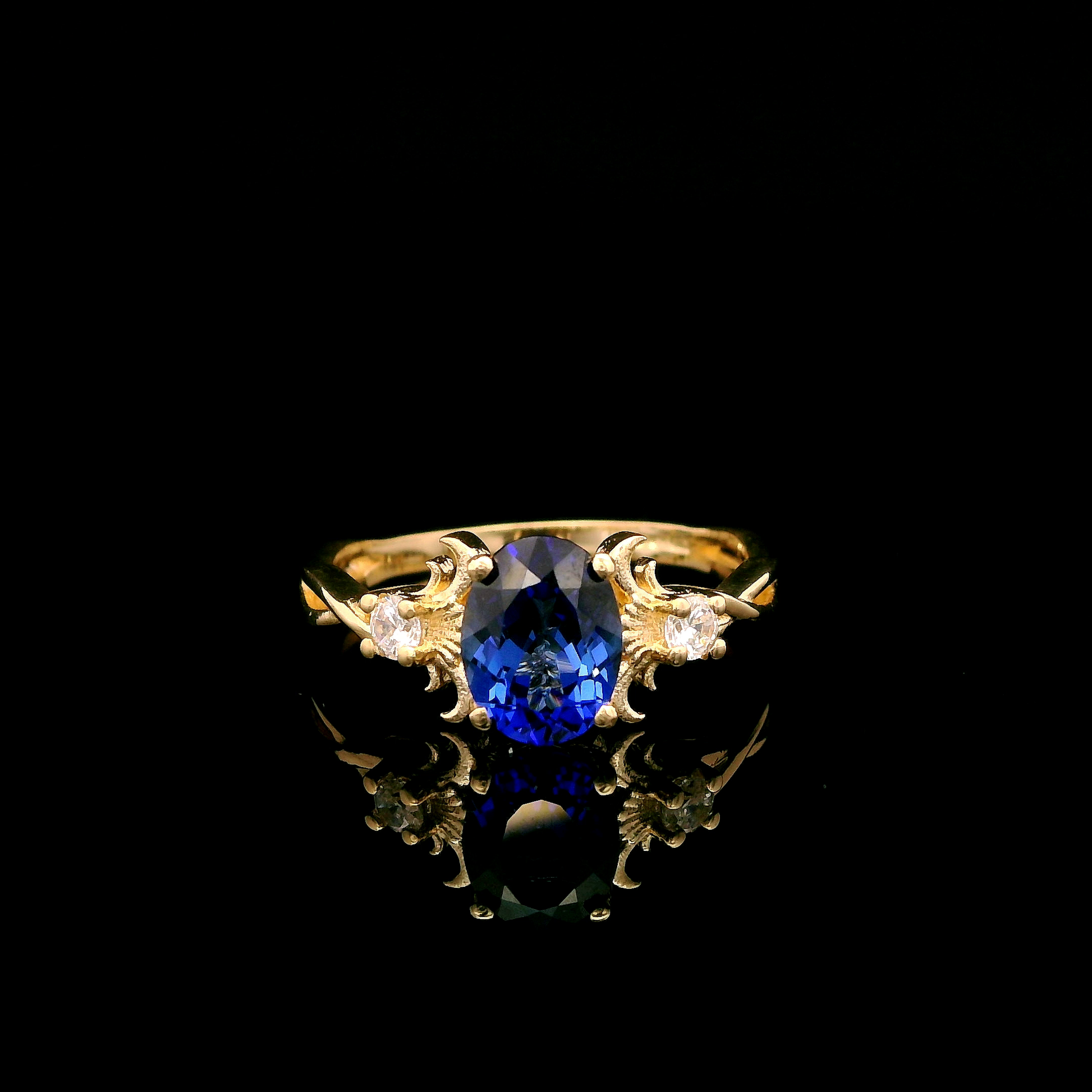 9ct Yellow Gold Patterned Twist Shank Lab-Grown Sapphire Trilogy Ring