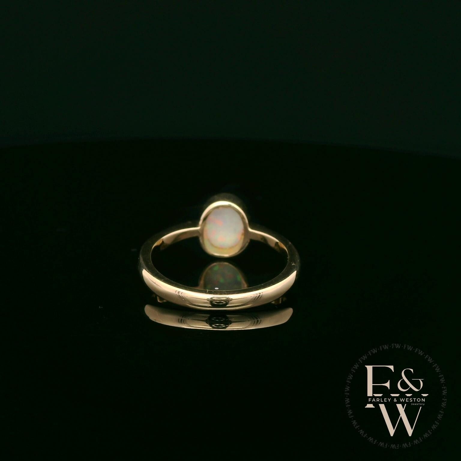 9ct Yellow Gold Cultured Opal Single Stone Ring
