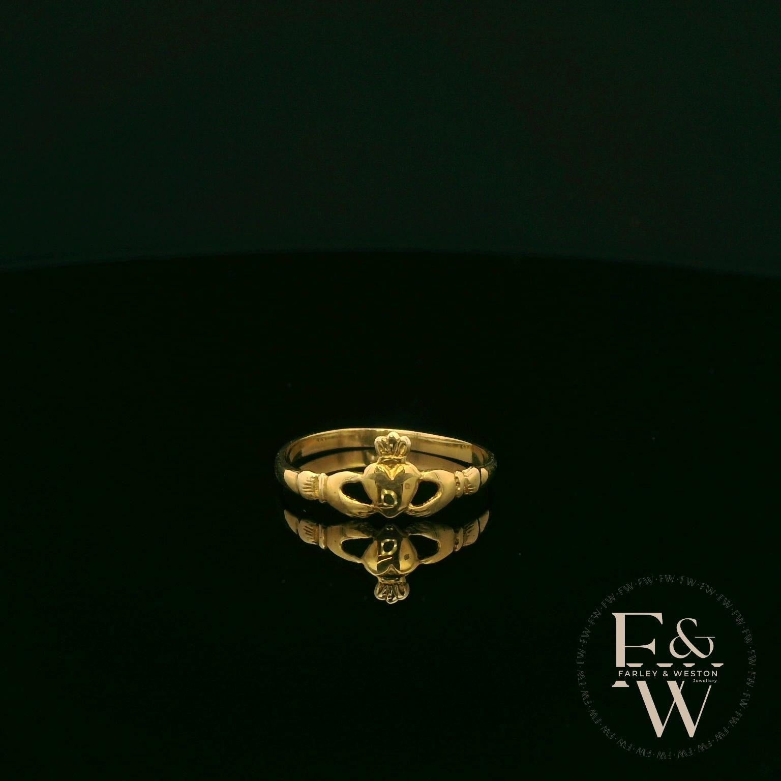 9ct Yellow Gold Claddagh Ring