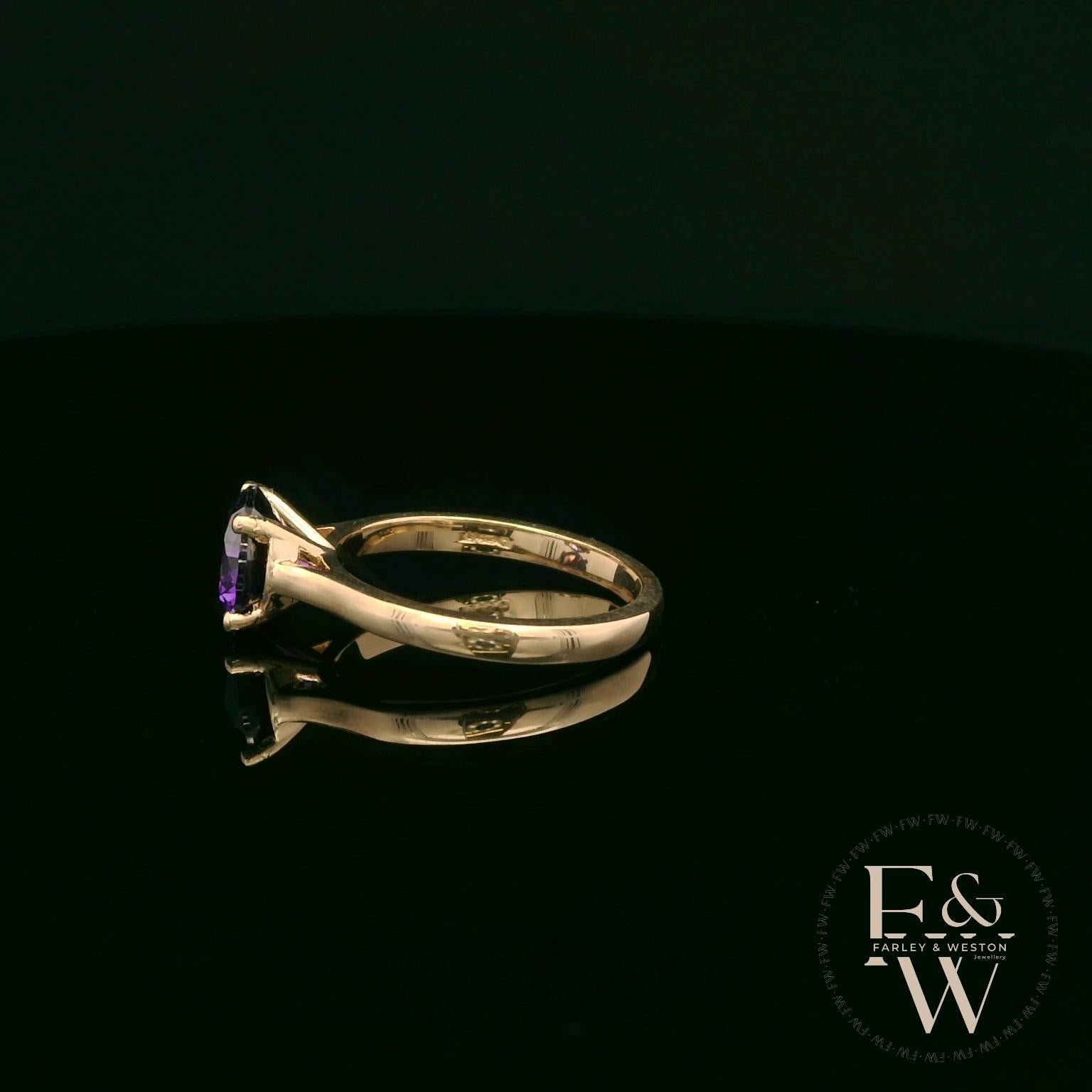 9ct Yellow Gold 2ct Amethyst Single Stone Ring