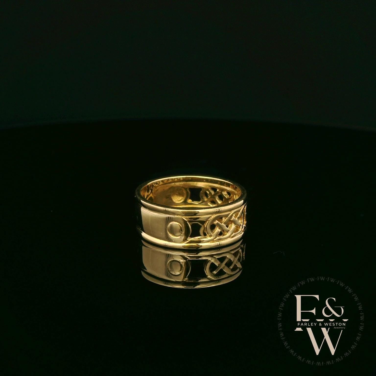 9ct Yellow Gold Intricate Band Ring