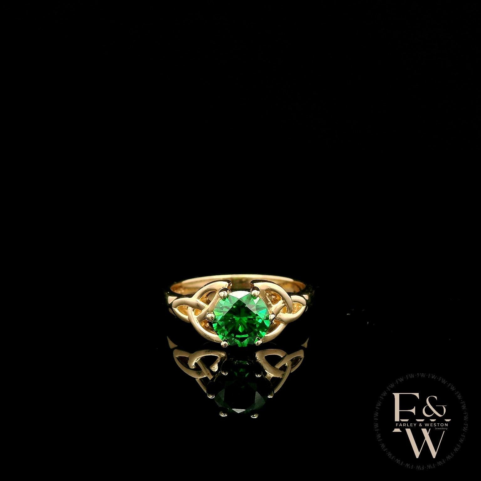 Celtic Patterned 9ct Yellow Gold Emerald CZ Single Stone Ring