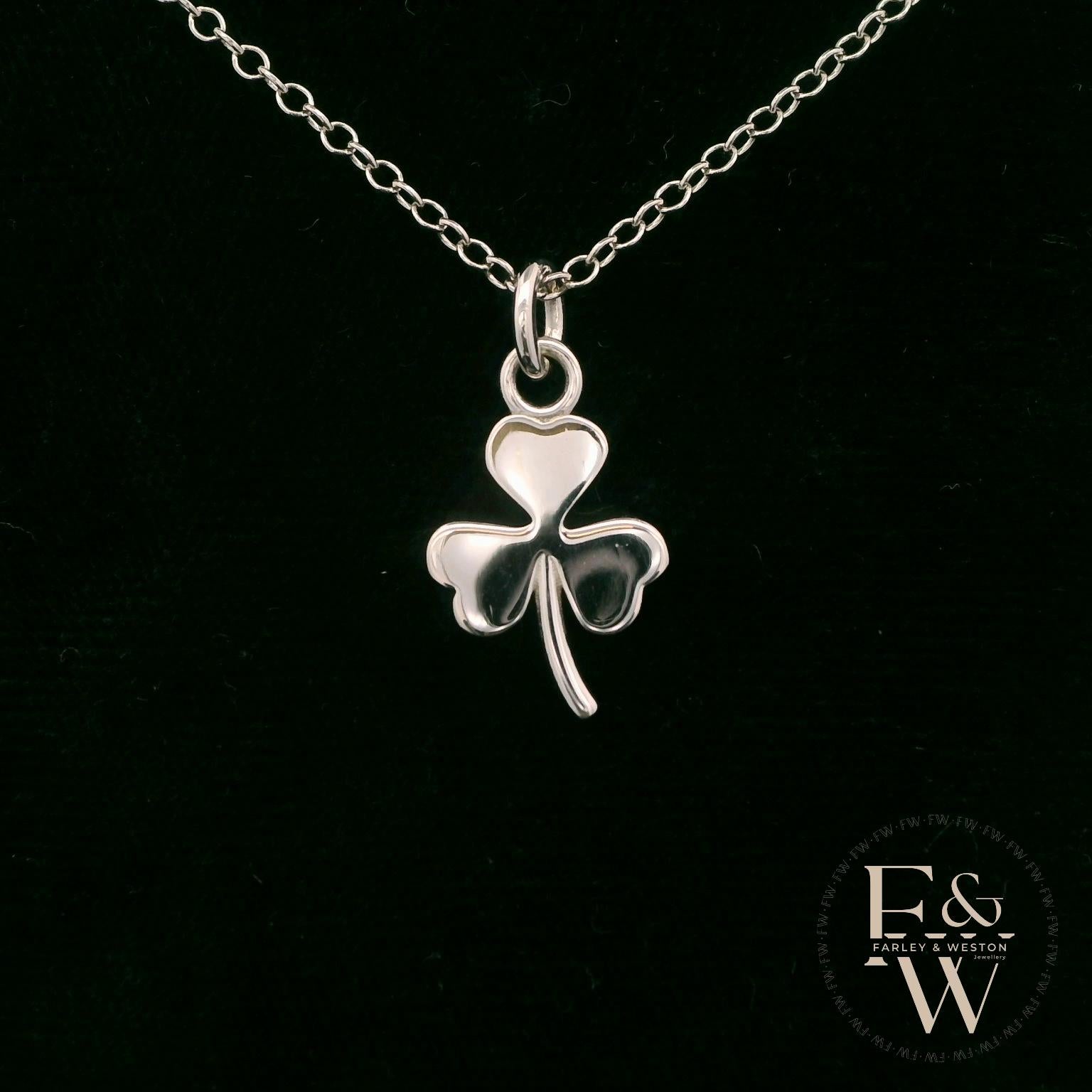 9ct White Gold 3 Leaf Clover Pendant