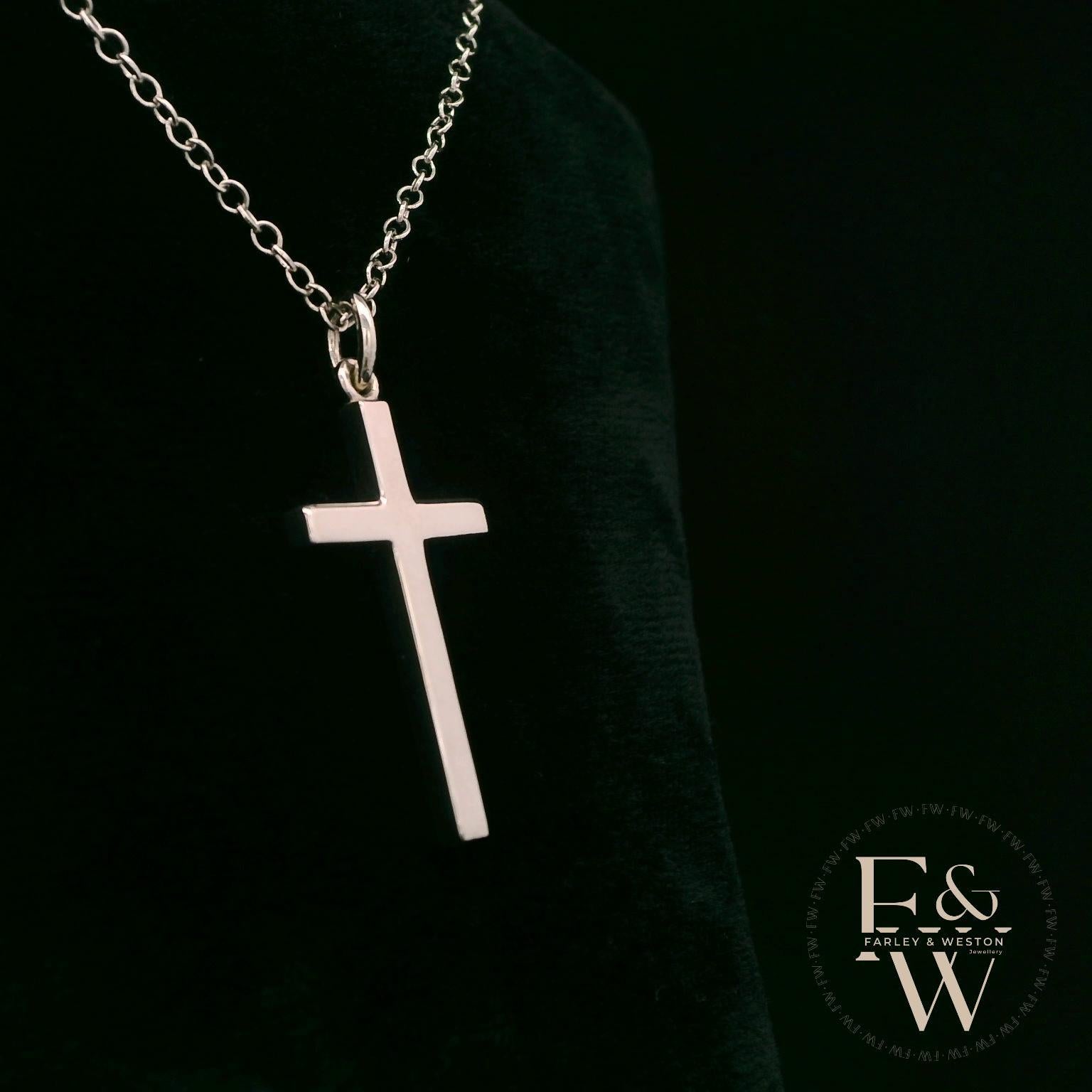 9ct White Gold Cross Pendant