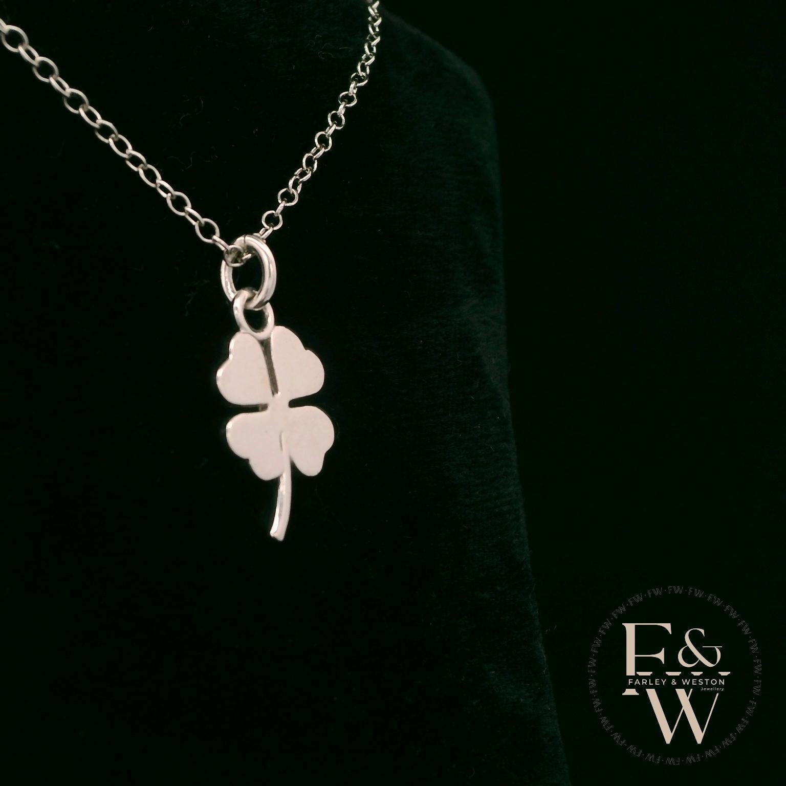 9ct White Gold 4 Leaf Clover Pendant
