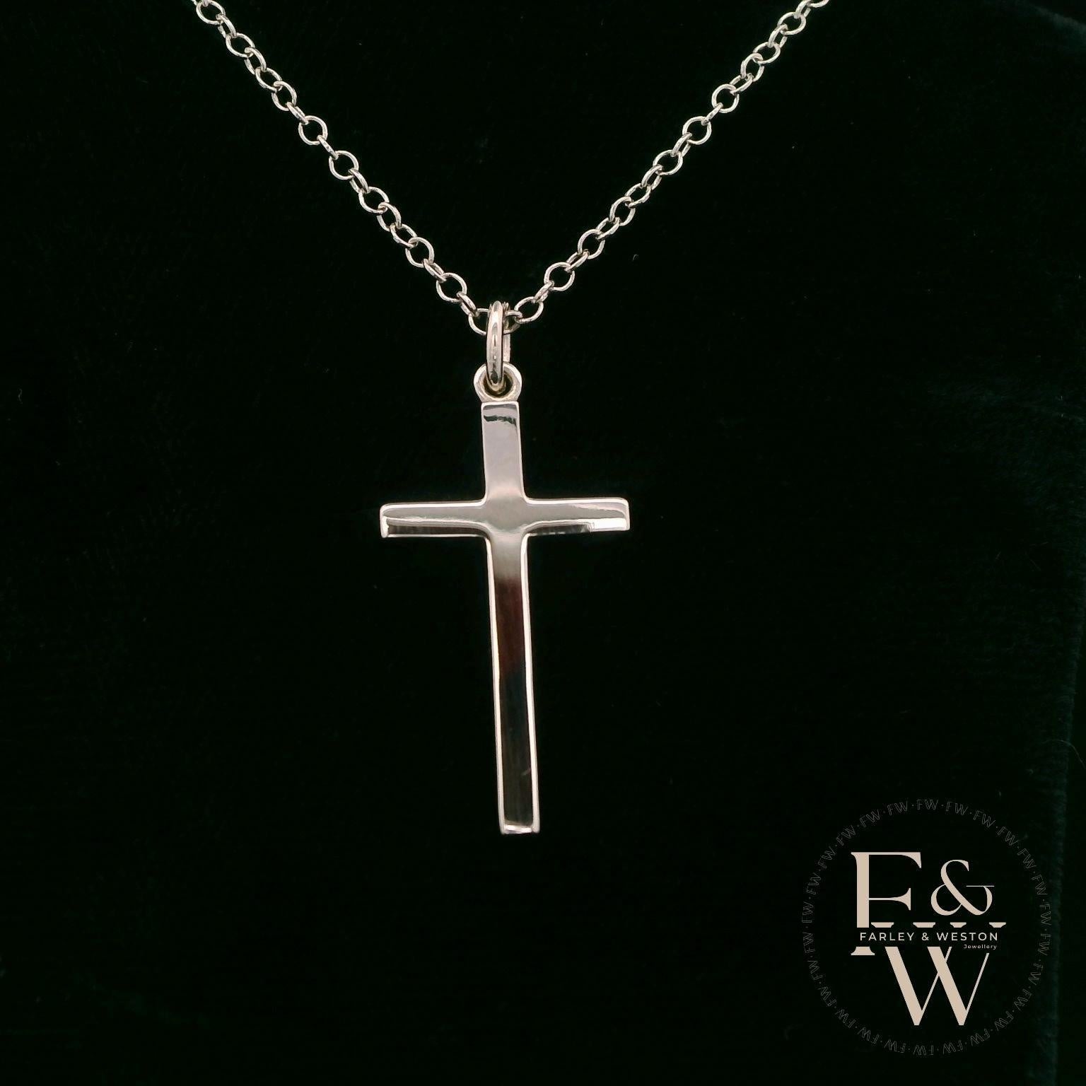 9ct White Gold Cross Pendant