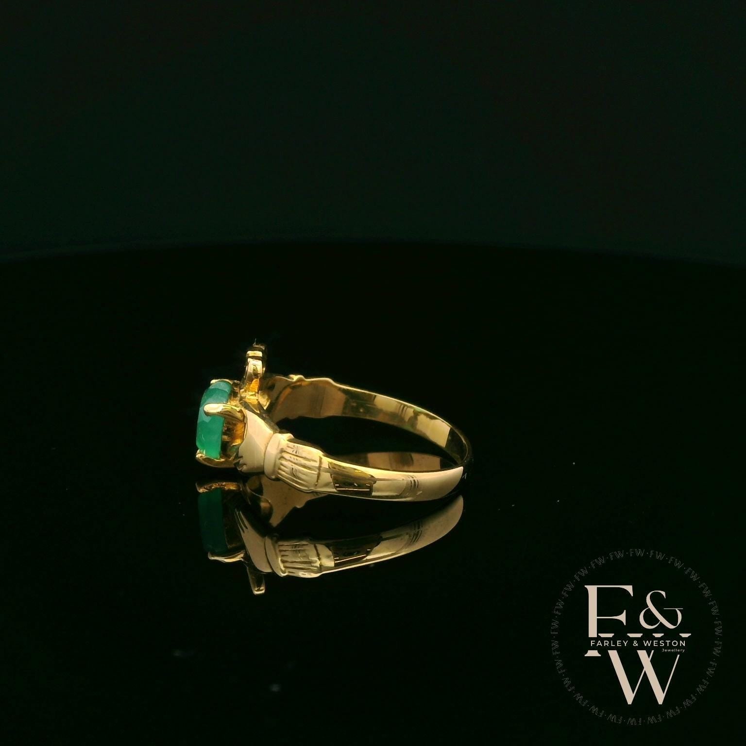 Claddagh Ring 9ct Yellow Gold with Green Agate Heart