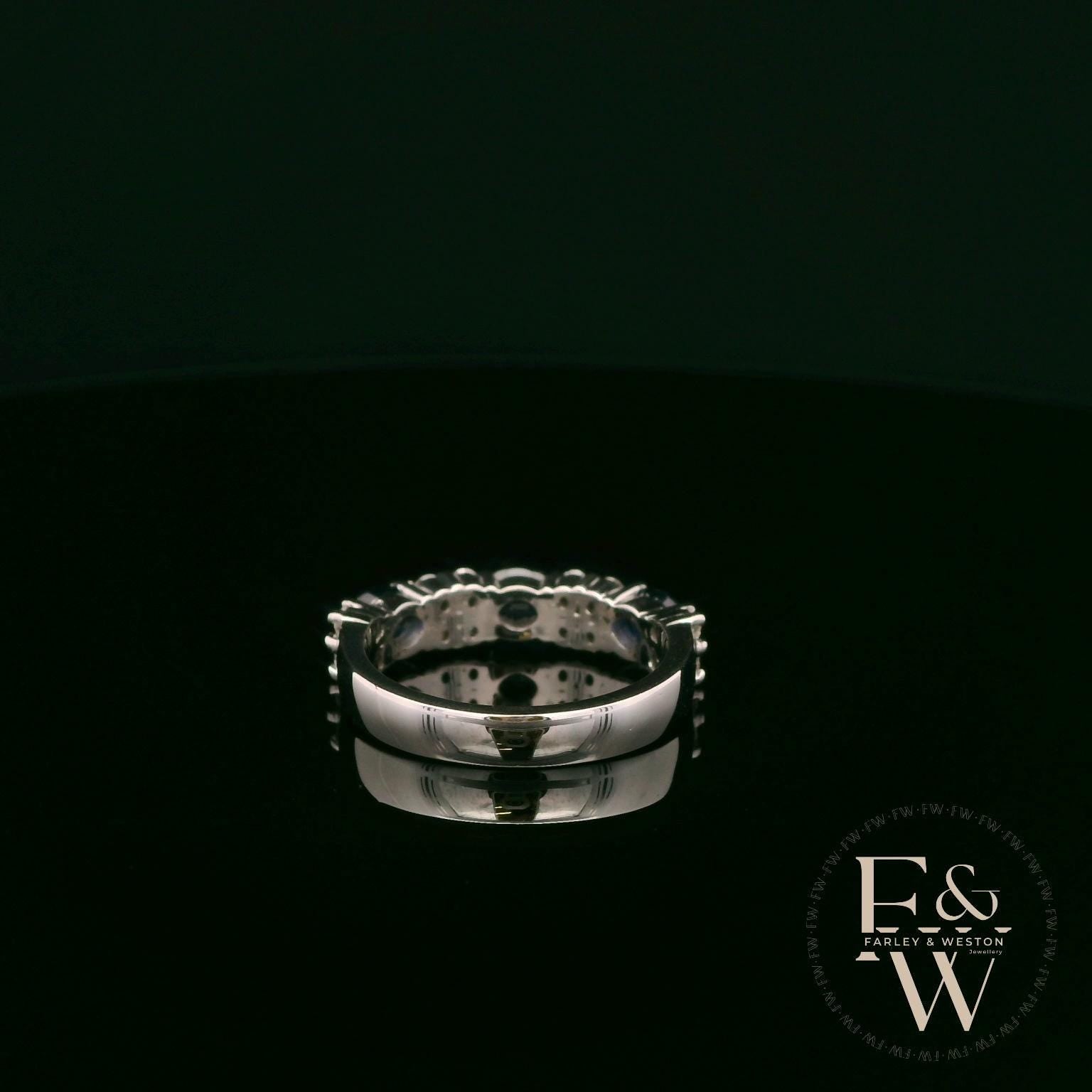 18ct White Gold Royal Blue Oval-Cut Sapphire & Diamond Ring