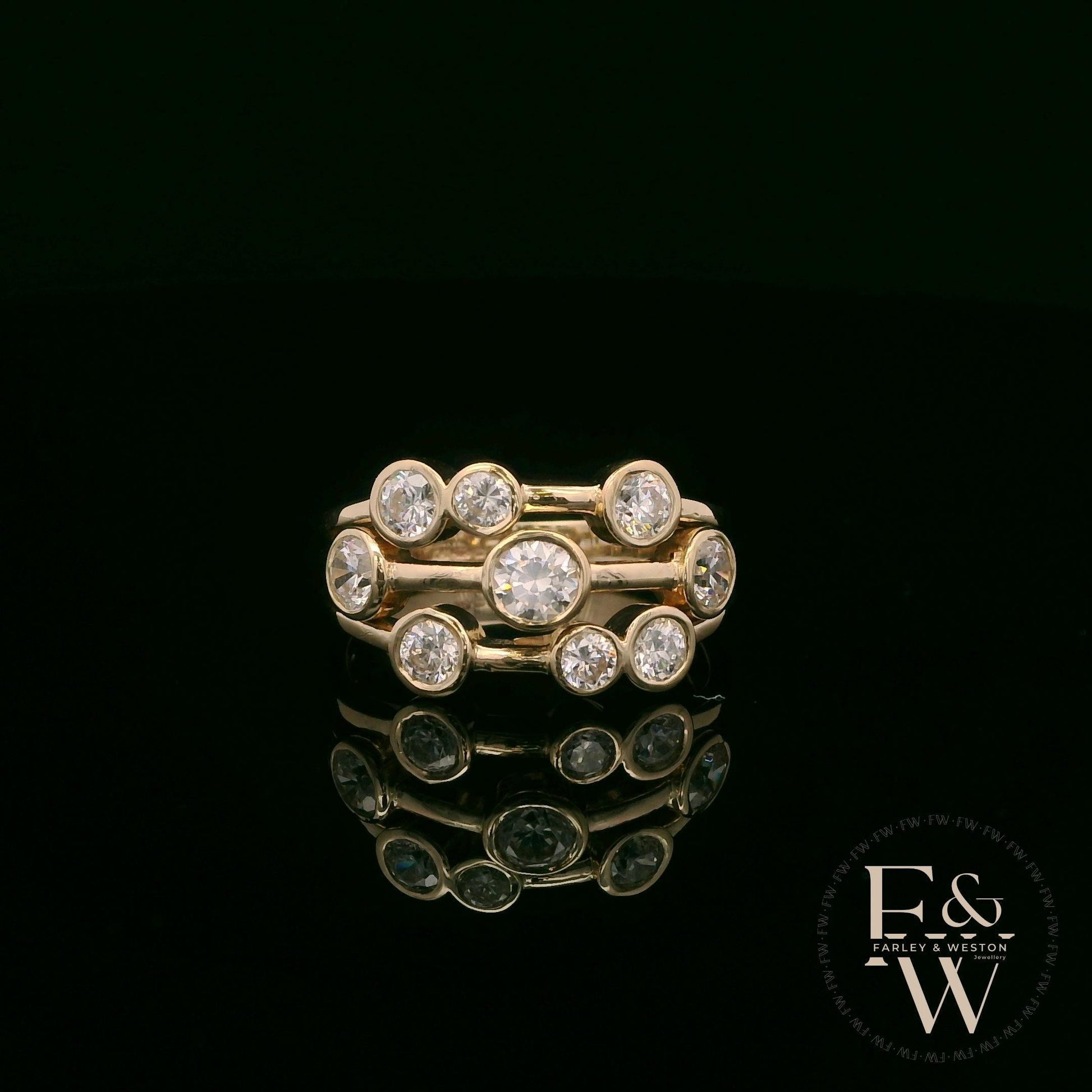 Diamond Unique 9ct Yellow Gold Raindance Ring