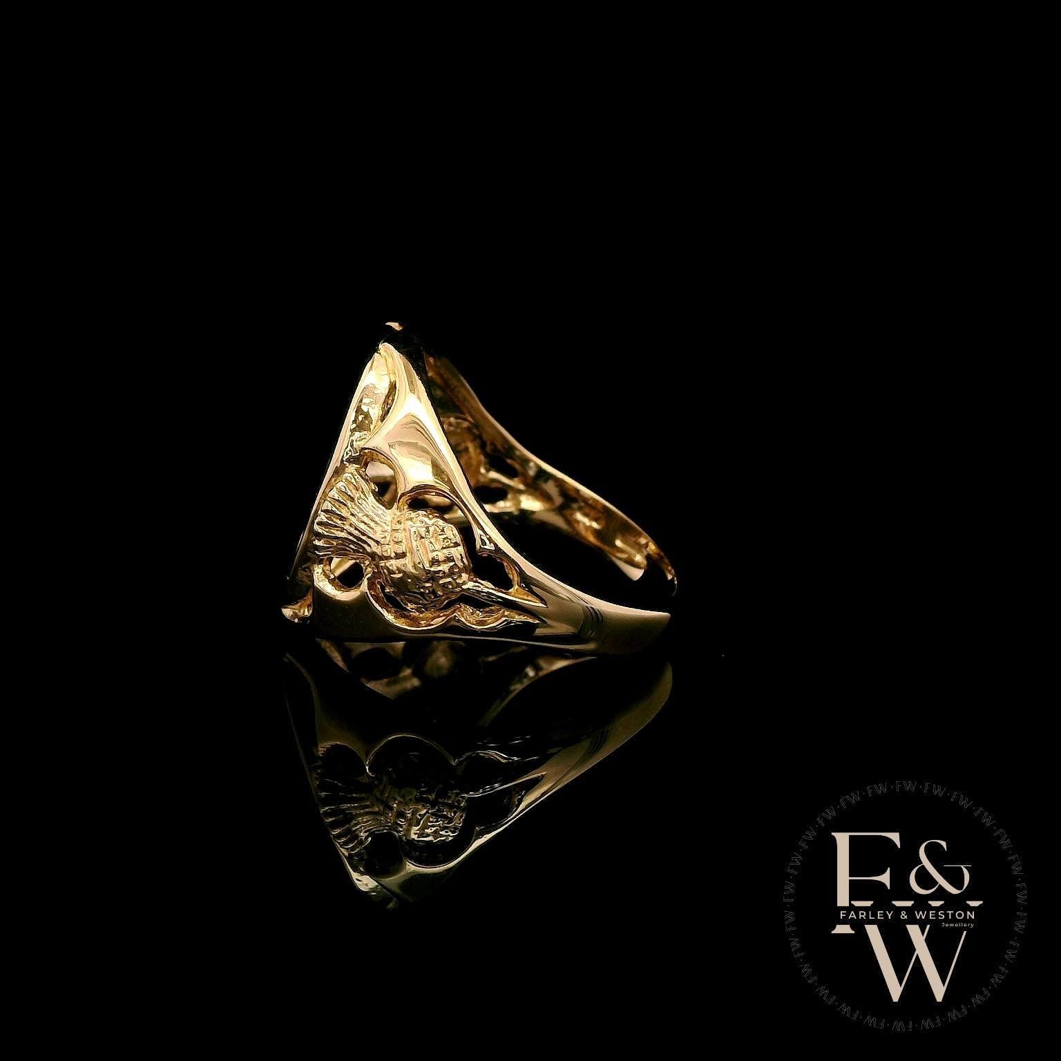 9ct Yellow Gold Royal Lion Signet Ring