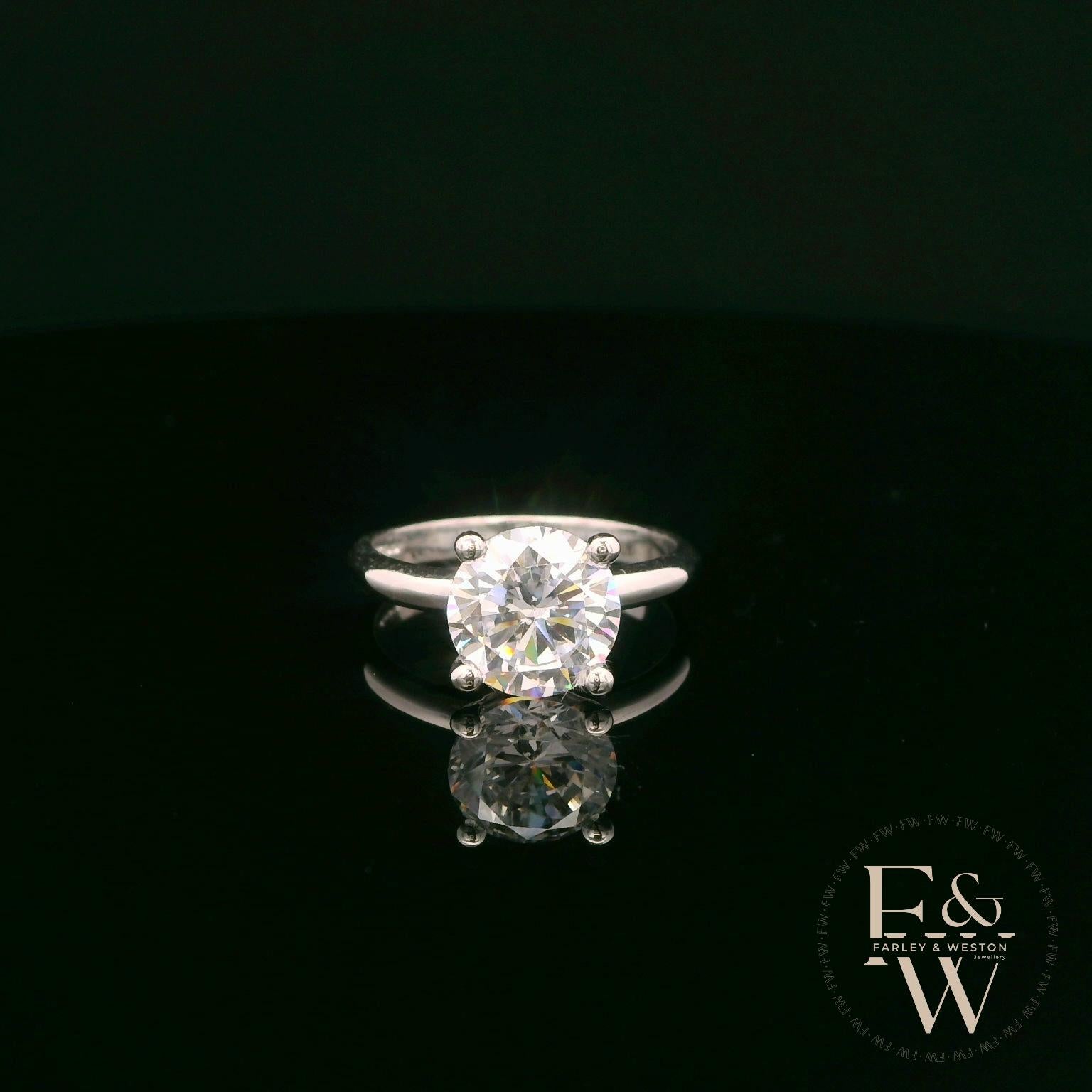 9ct White Gold Large Single Stone White Moissanite Ring