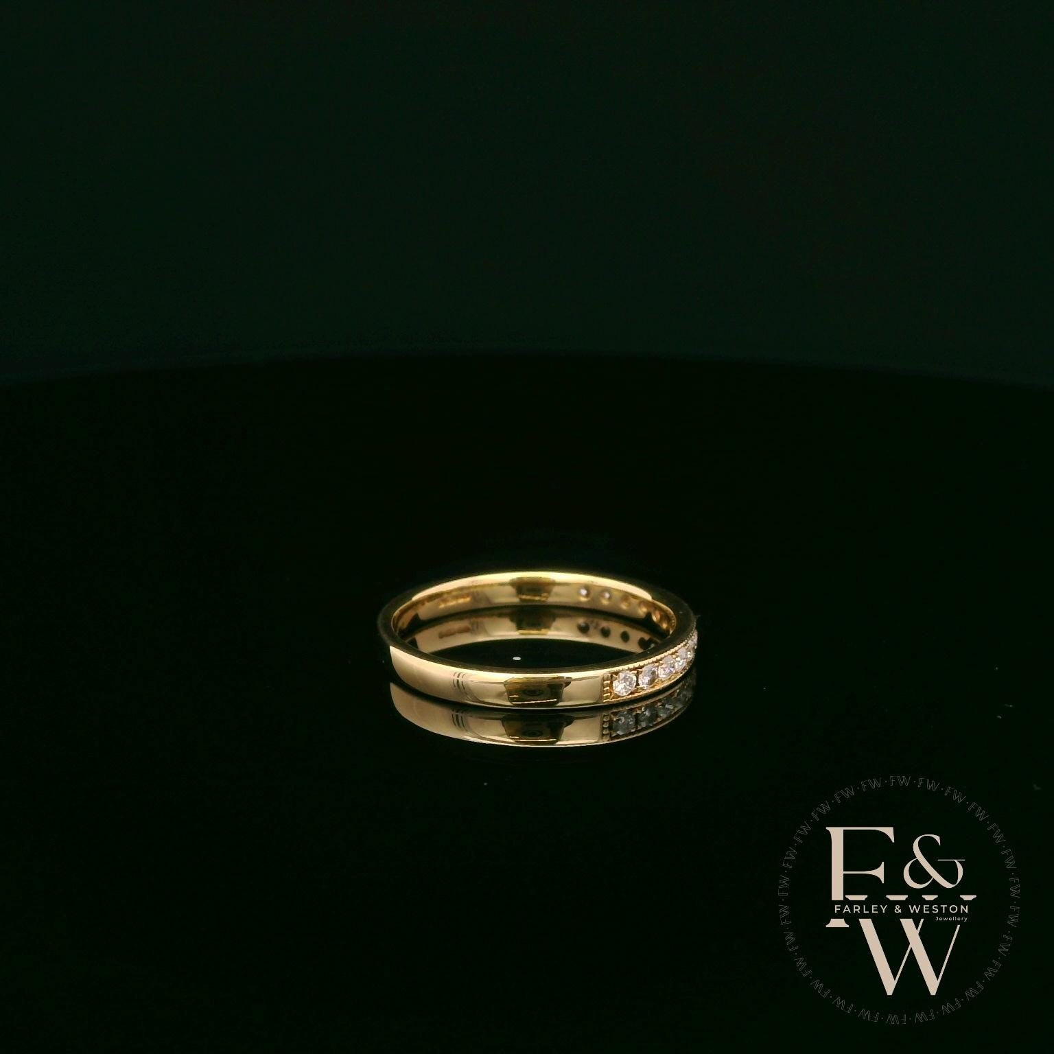 18ct Yellow Gold Round-Cut Diamond Half Eternity Ring