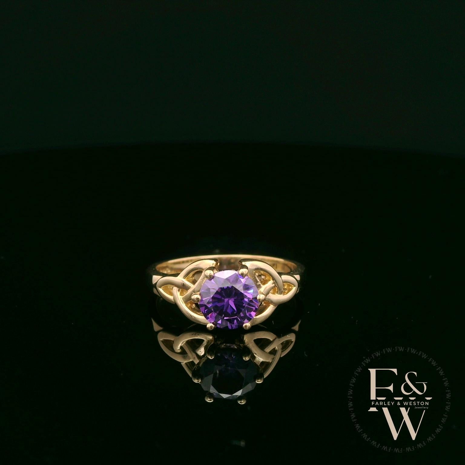 Bague solitaire en or jaune 9 carats à motif celtique avec améthyste et oxyde de zirconium