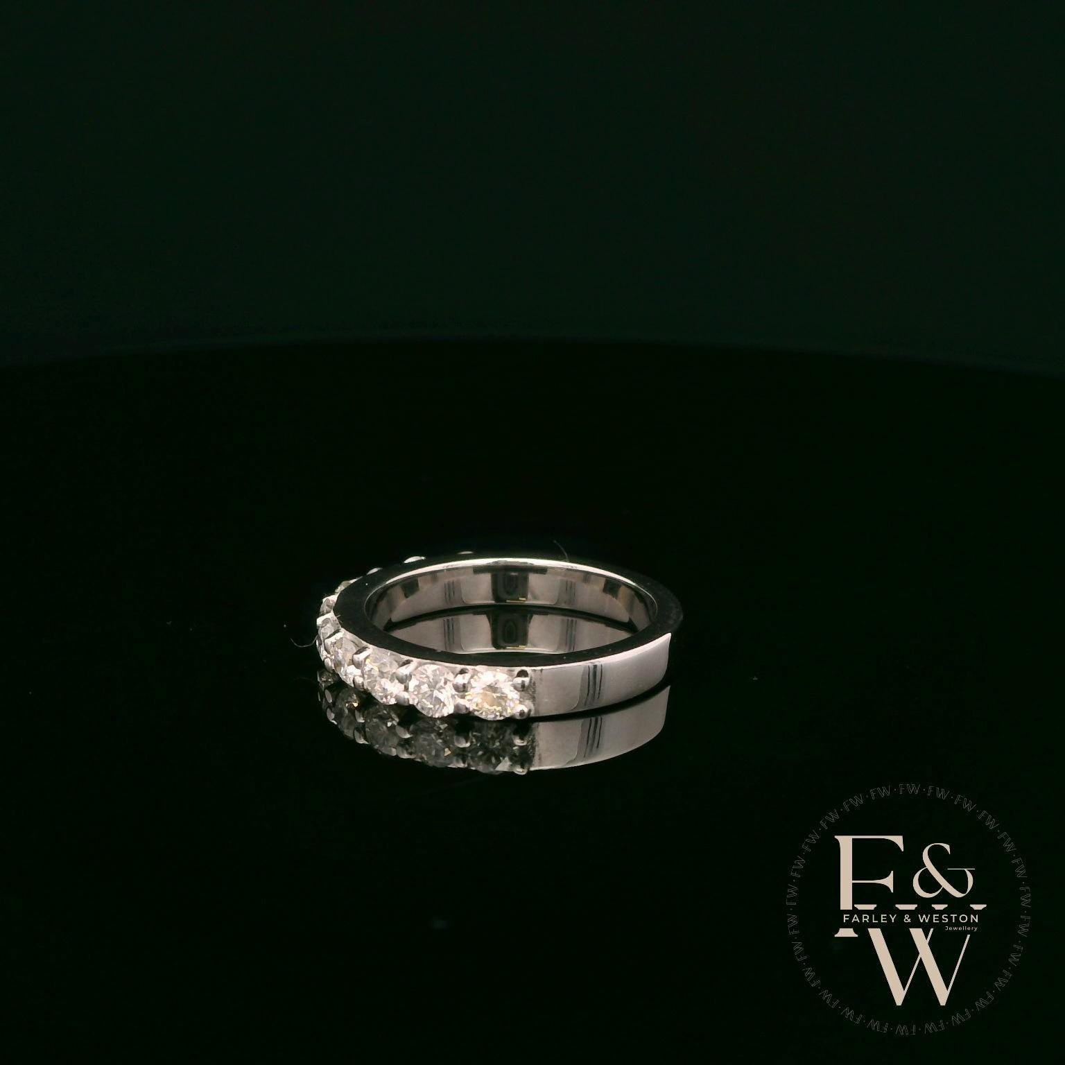 18ct White Gold Round-Cut Diamond Ring