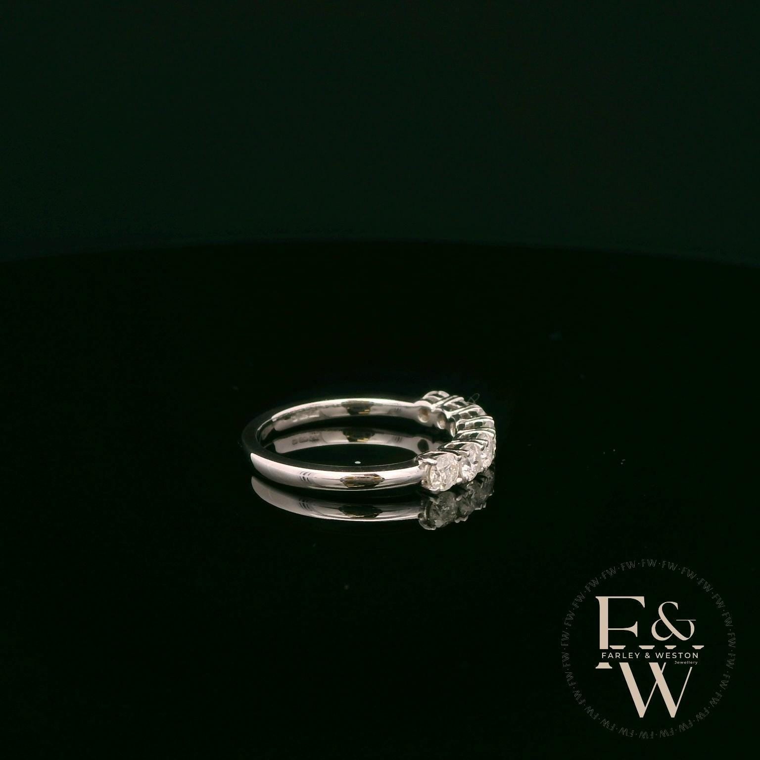 18ct White Gold Round-Cut Diamond Ring