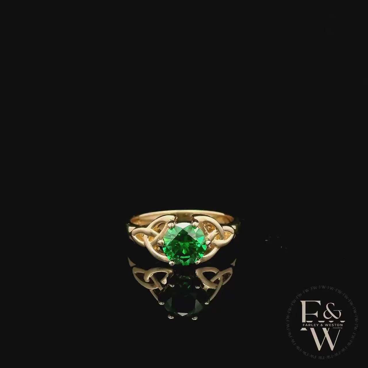 Celtic Patterned 9ct Yellow Gold Emerald CZ Single Stone Ring
