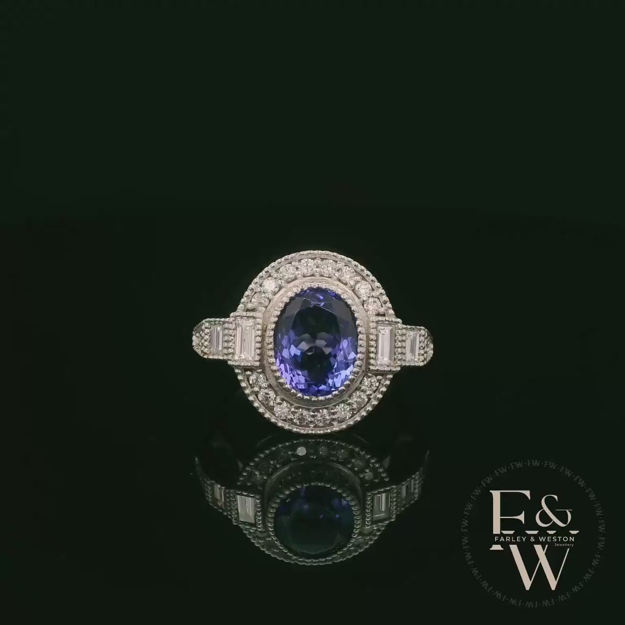 18ct White Gold Oval-Cut Emerald & Diamond Vintage Ring