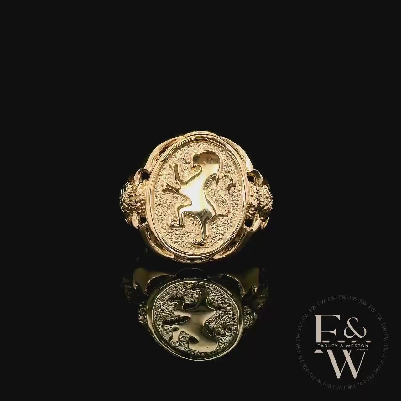 9ct Yellow Gold Royal Lion Signet Ring